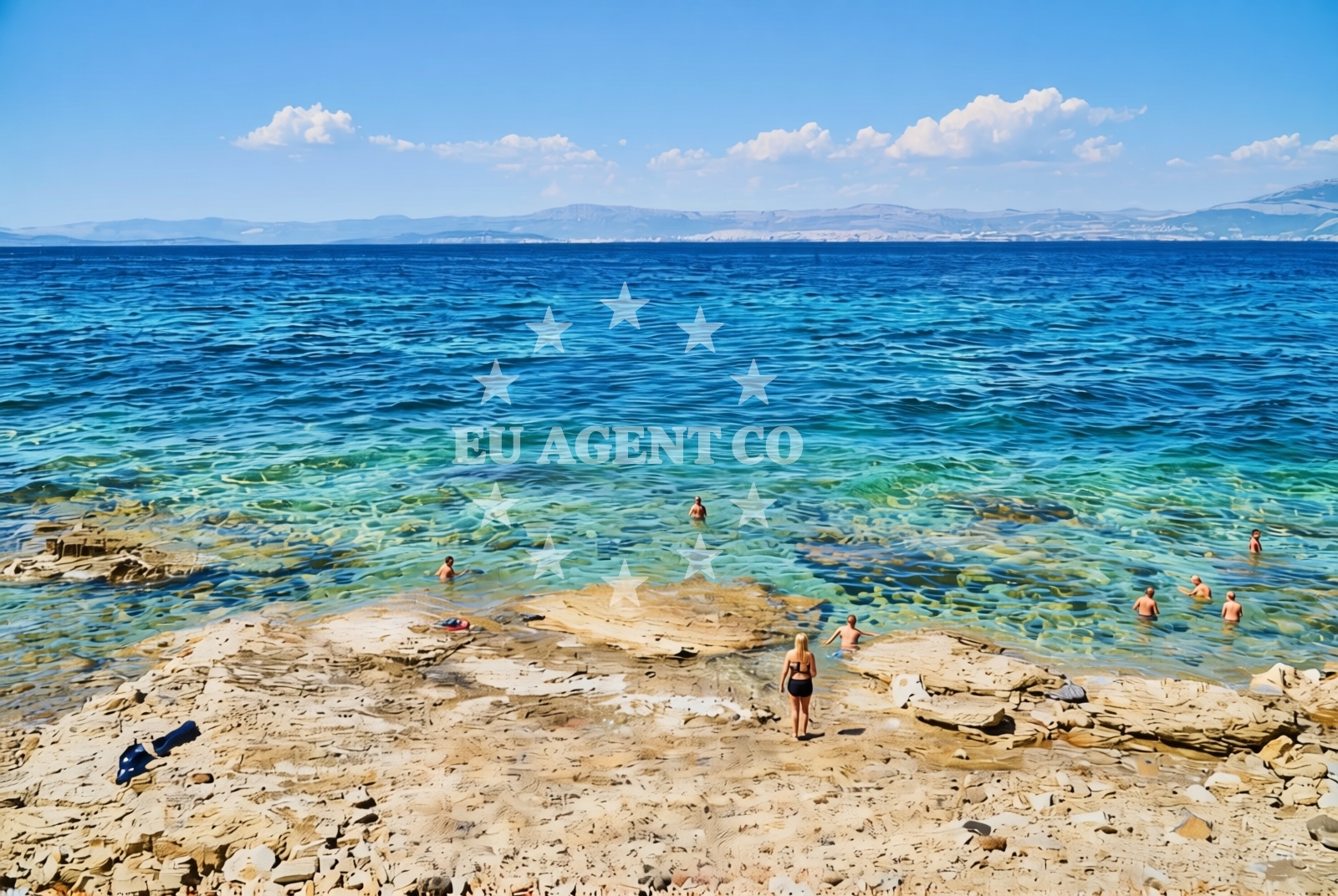 Shoreline and swimming area at Grlica, Sutivan (Brač) Beach in Grlica