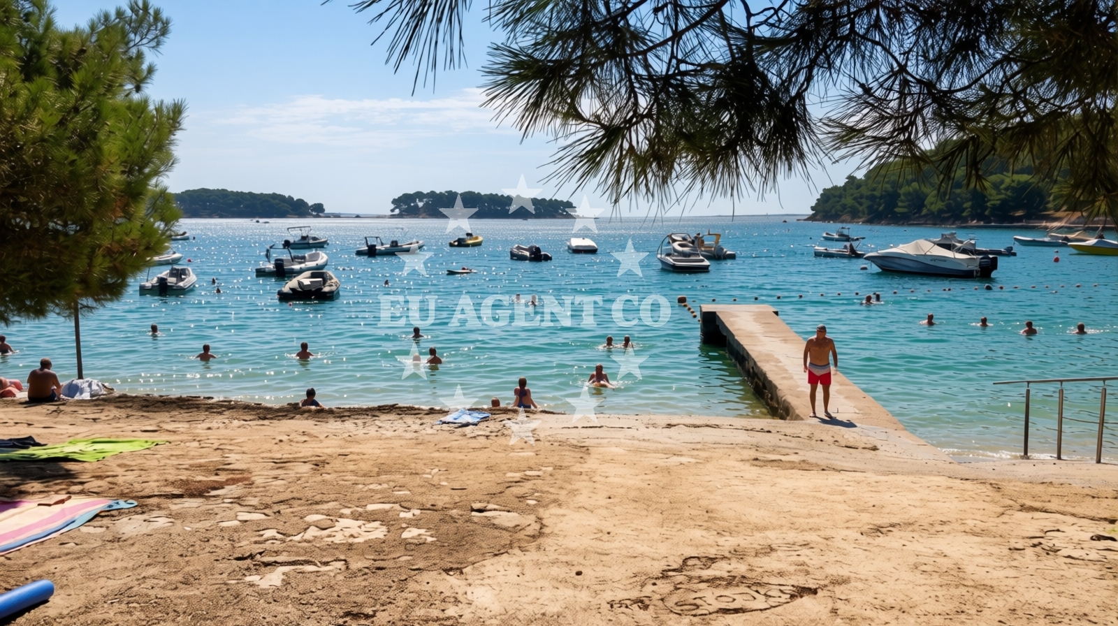 Beach facilities and surroundings at Guvnina beach in Krše 56, Premantura