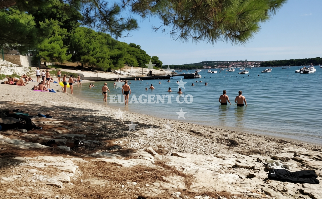 Additional view of Guvnina beach in Krše 56, Premantura
