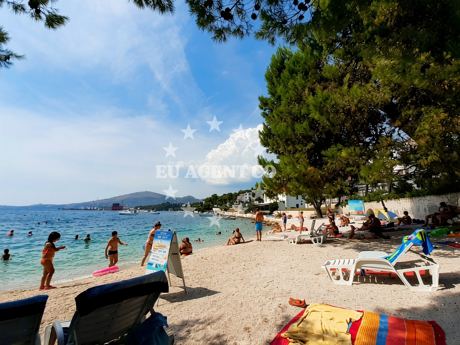 Shoreline and swimming area at Hafen trogir beach in Ulica Vladimira Nazora 2, Trogir
