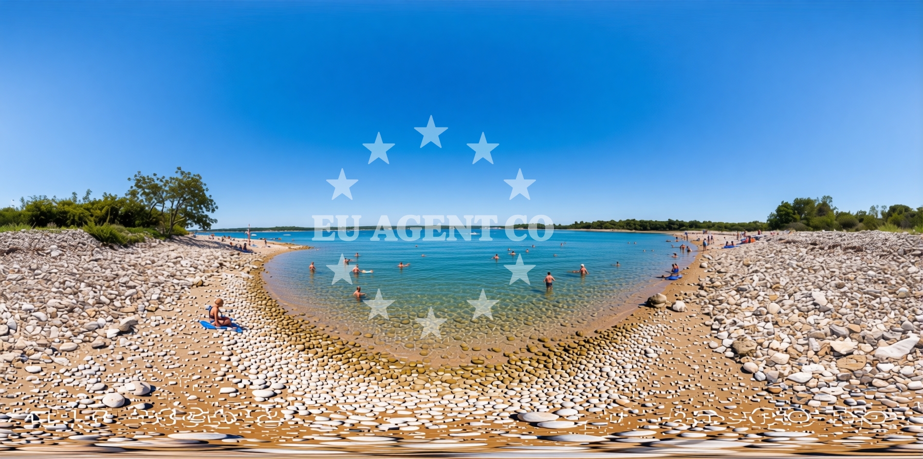 Shoreline and swimming area at Hawaii beach in 2 Pučki trg, Poreč