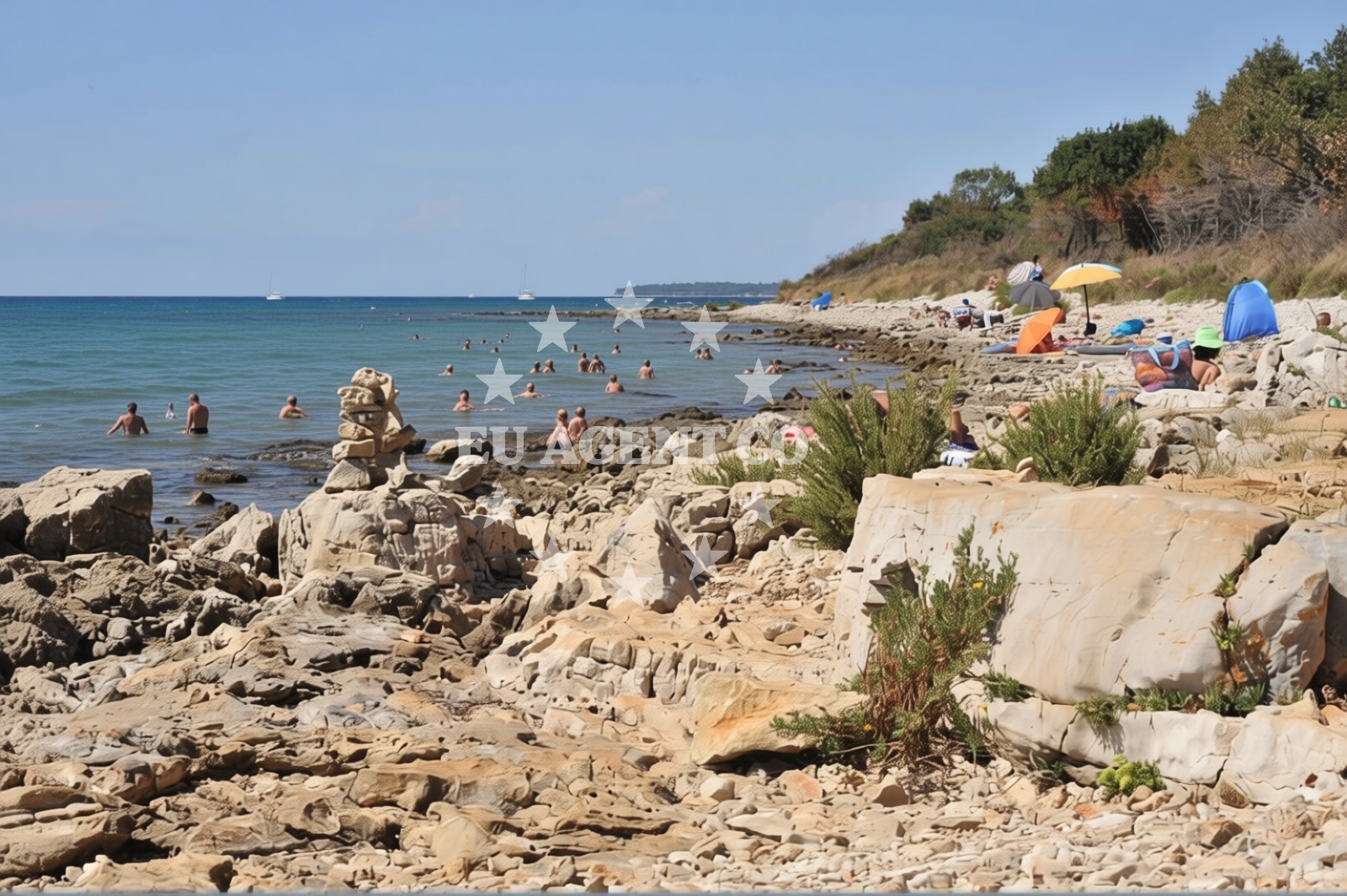 Sea and coastal view of Hawaii beach in 2 Pučki trg, Poreč