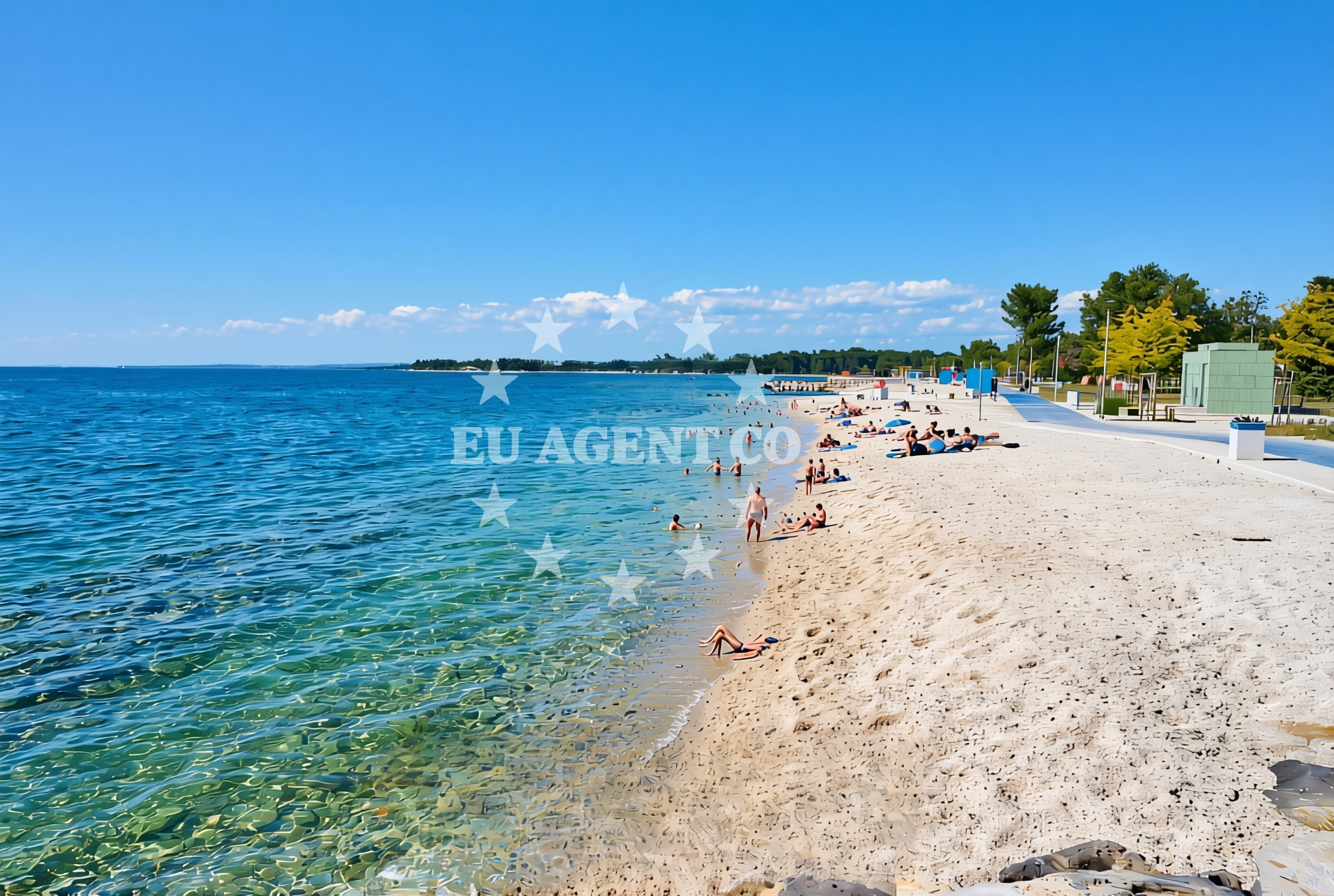 Shoreline and swimming area at Hidrobaza (dog beach), Pula Beach in Hidrobaza (plaža za pse)