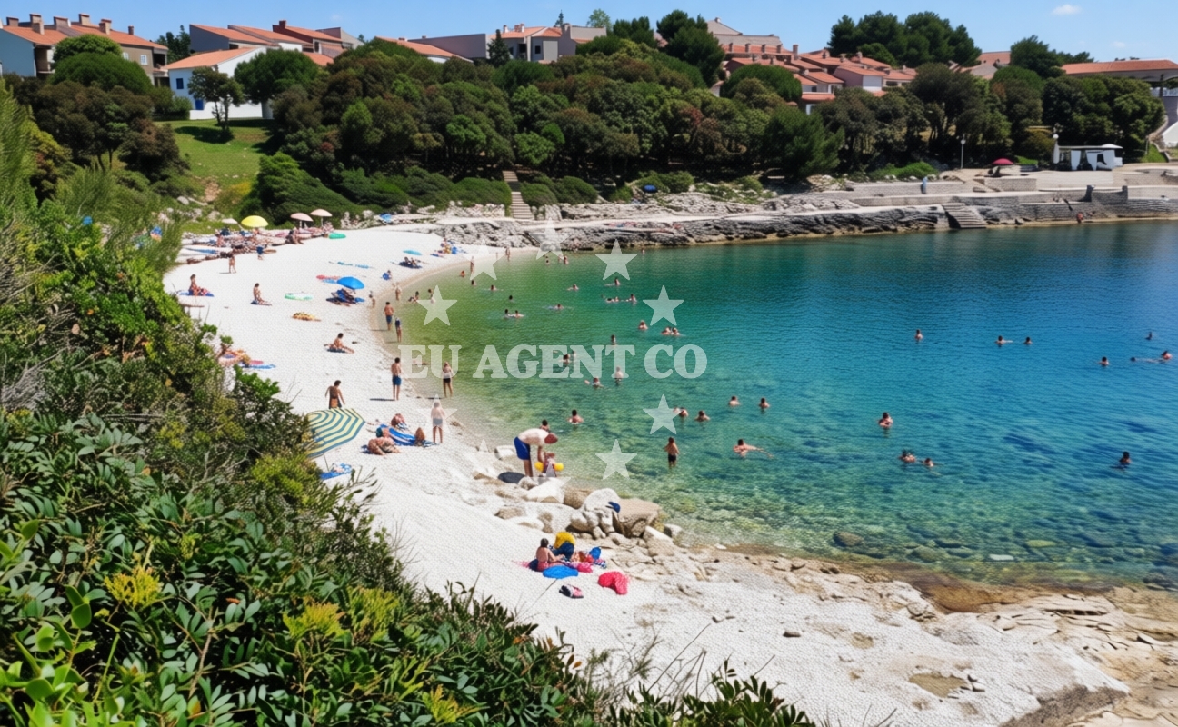 Additional view of Histria beach in Verudella 11, Pula