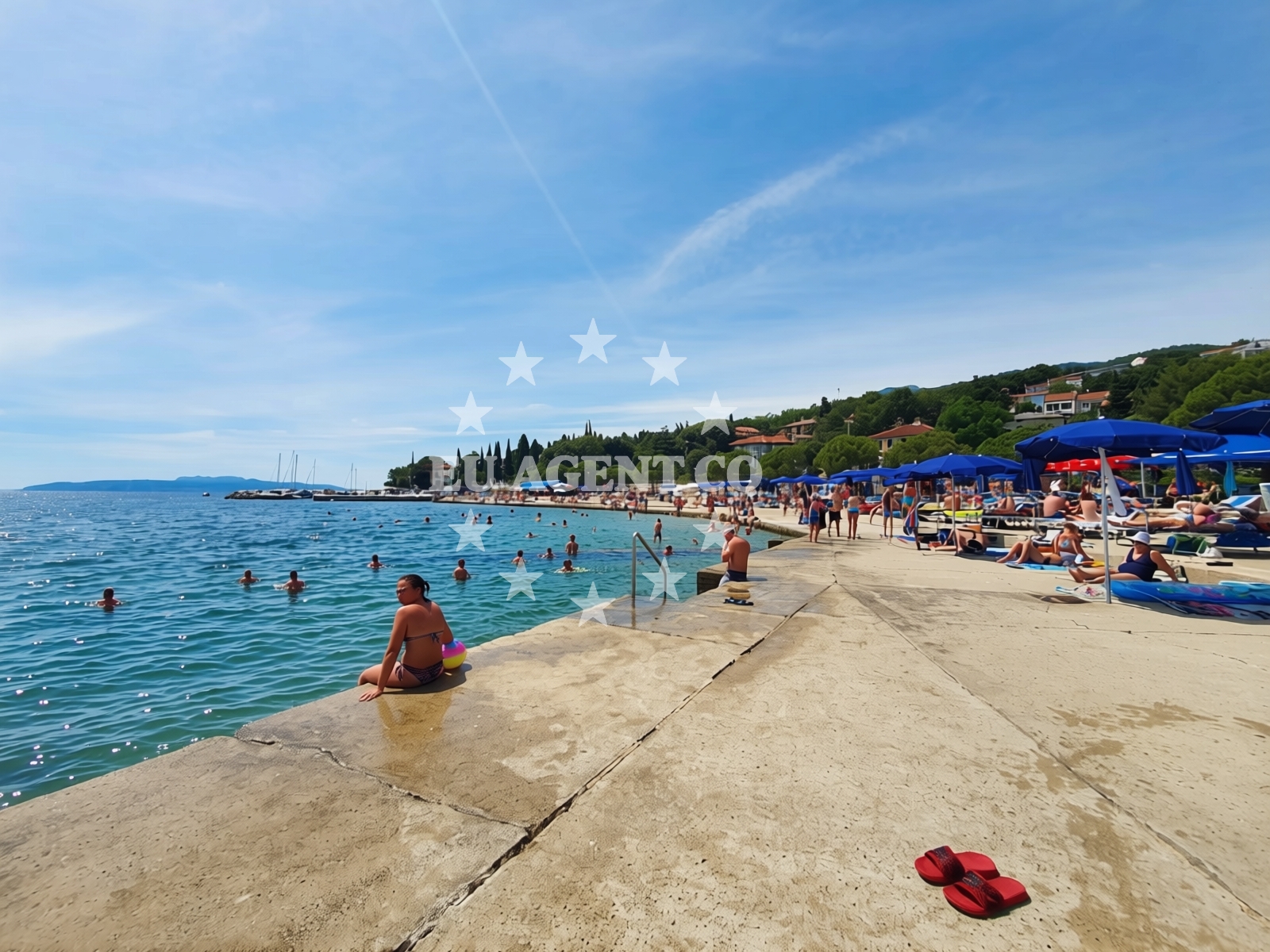 Beach facilities and surroundings at Icici beach in 38 Poljanska cesta, Ičići