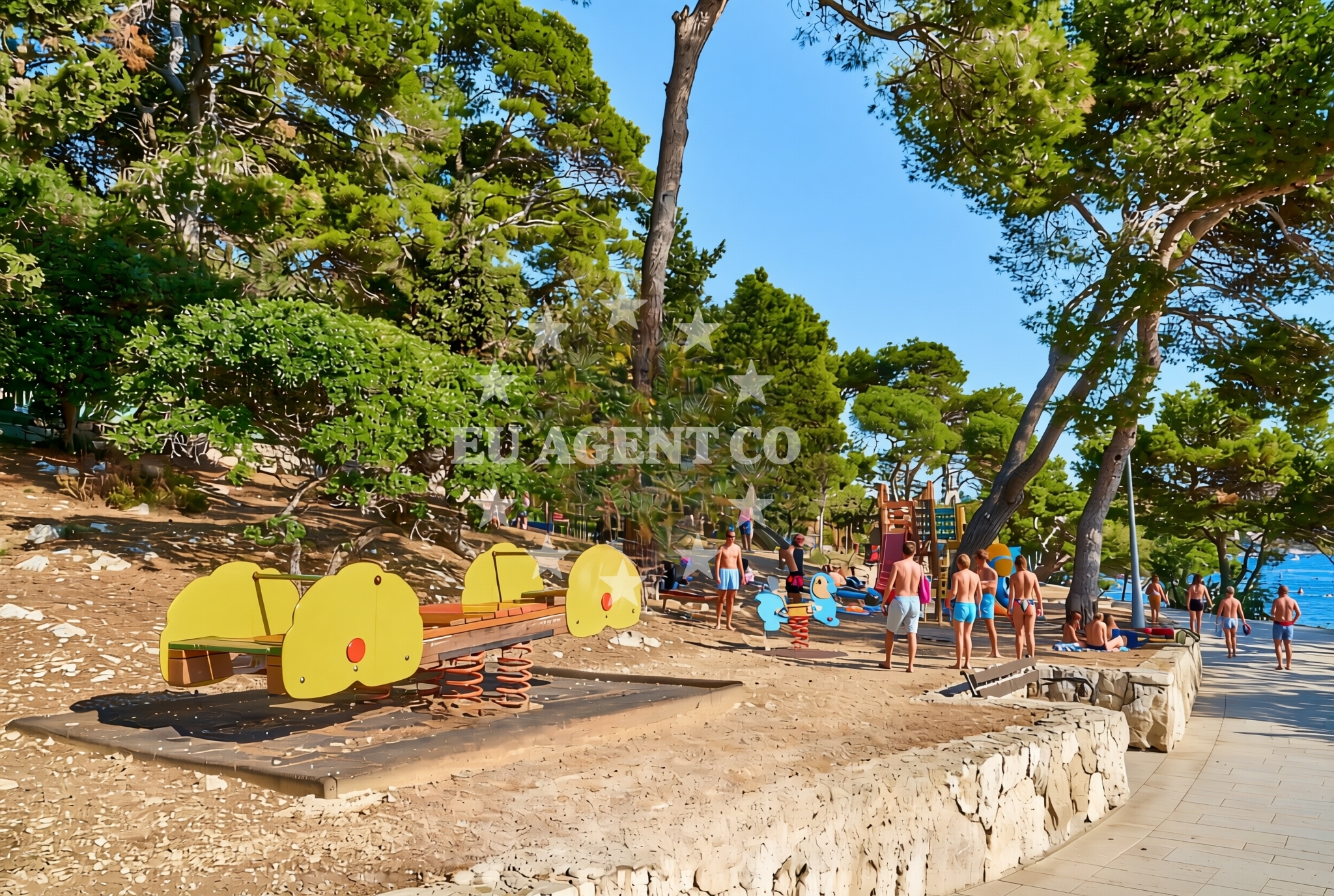 Beach facilities and surroundings at Igralište, Hvar (Hvar) Beach in Igralište