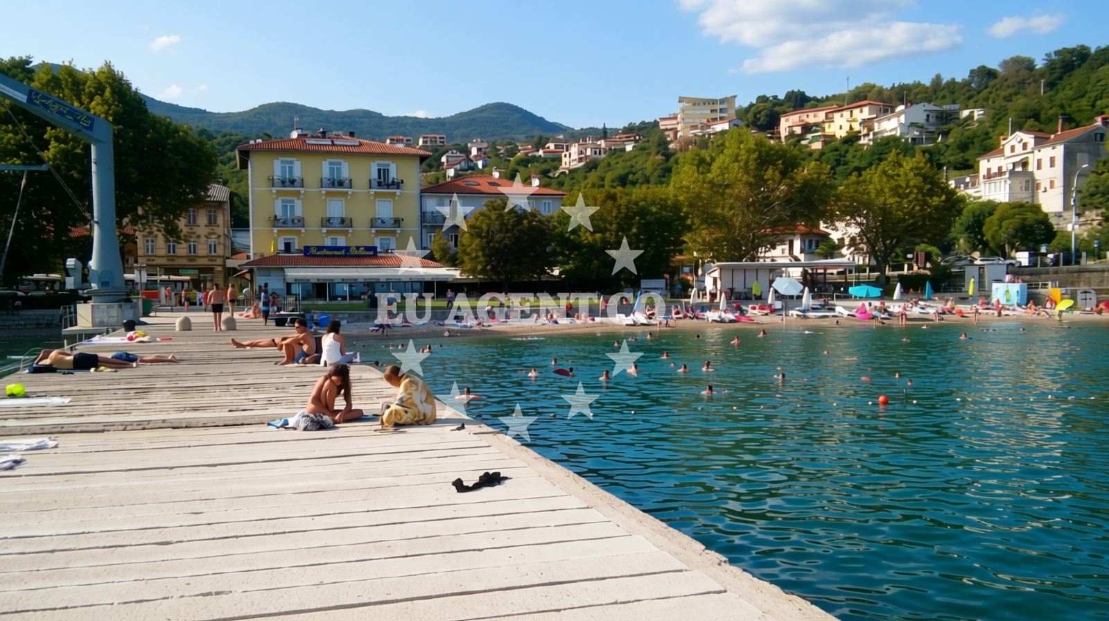 Overview of Ika beach in Primorska ulica 30, Ika