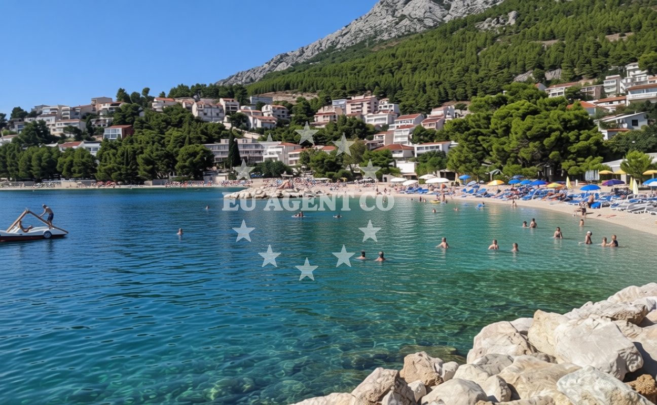 Additional view of Ikovac beach in Rogač 47, Baška Voda
