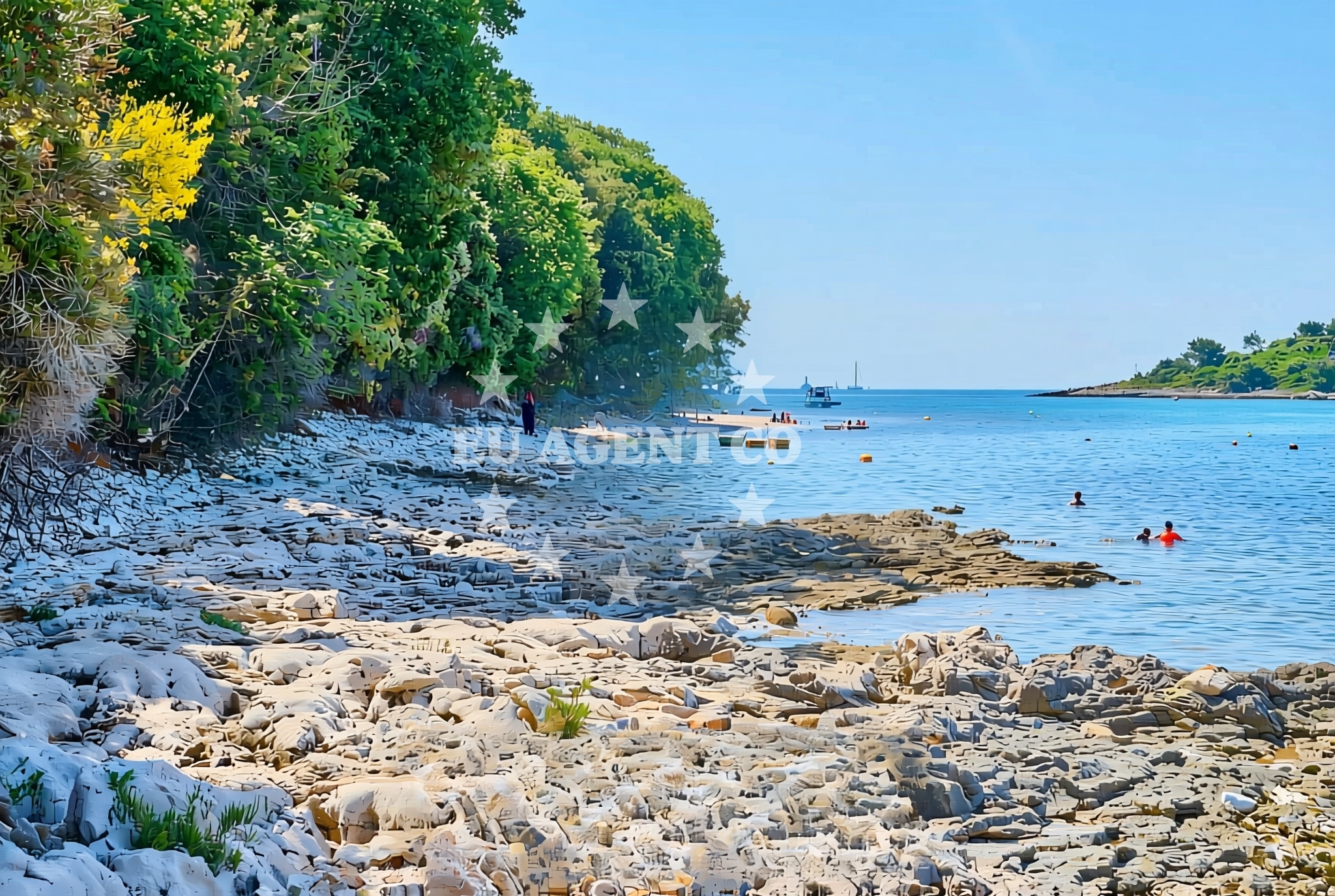 Shoreline and swimming area at Indije zapad, Banjole Beach in Indije zapad