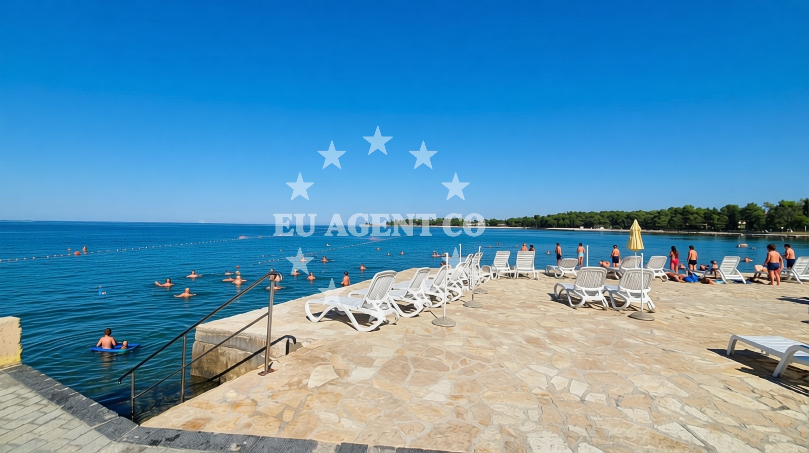 Shoreline and swimming area at Istrian Villas Beach