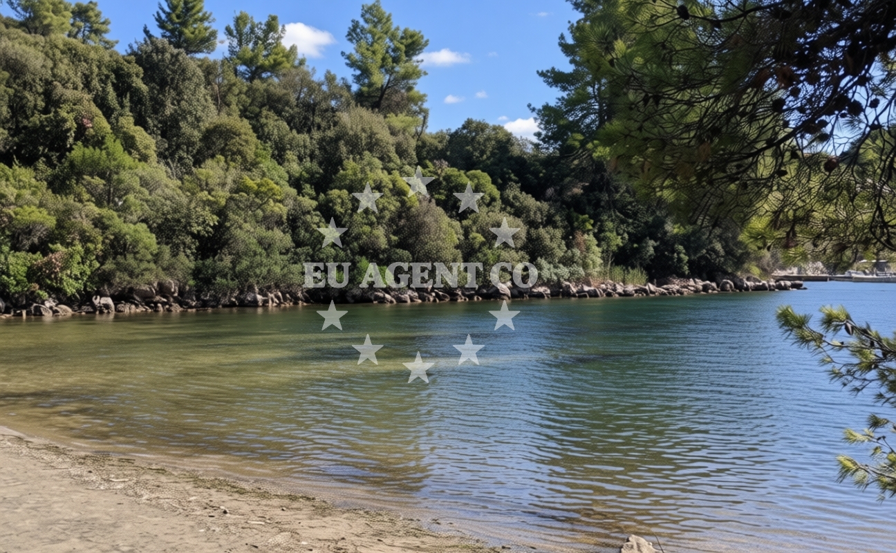 Additional view of Istruga beach in Brna 328, Smokvica