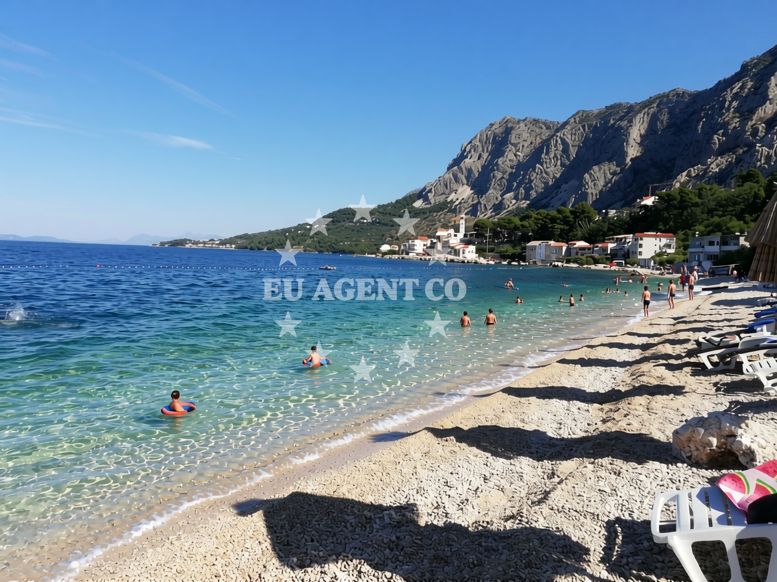 Shoreline and swimming area at Izbitac beach in Izbitac 190, Drasnice