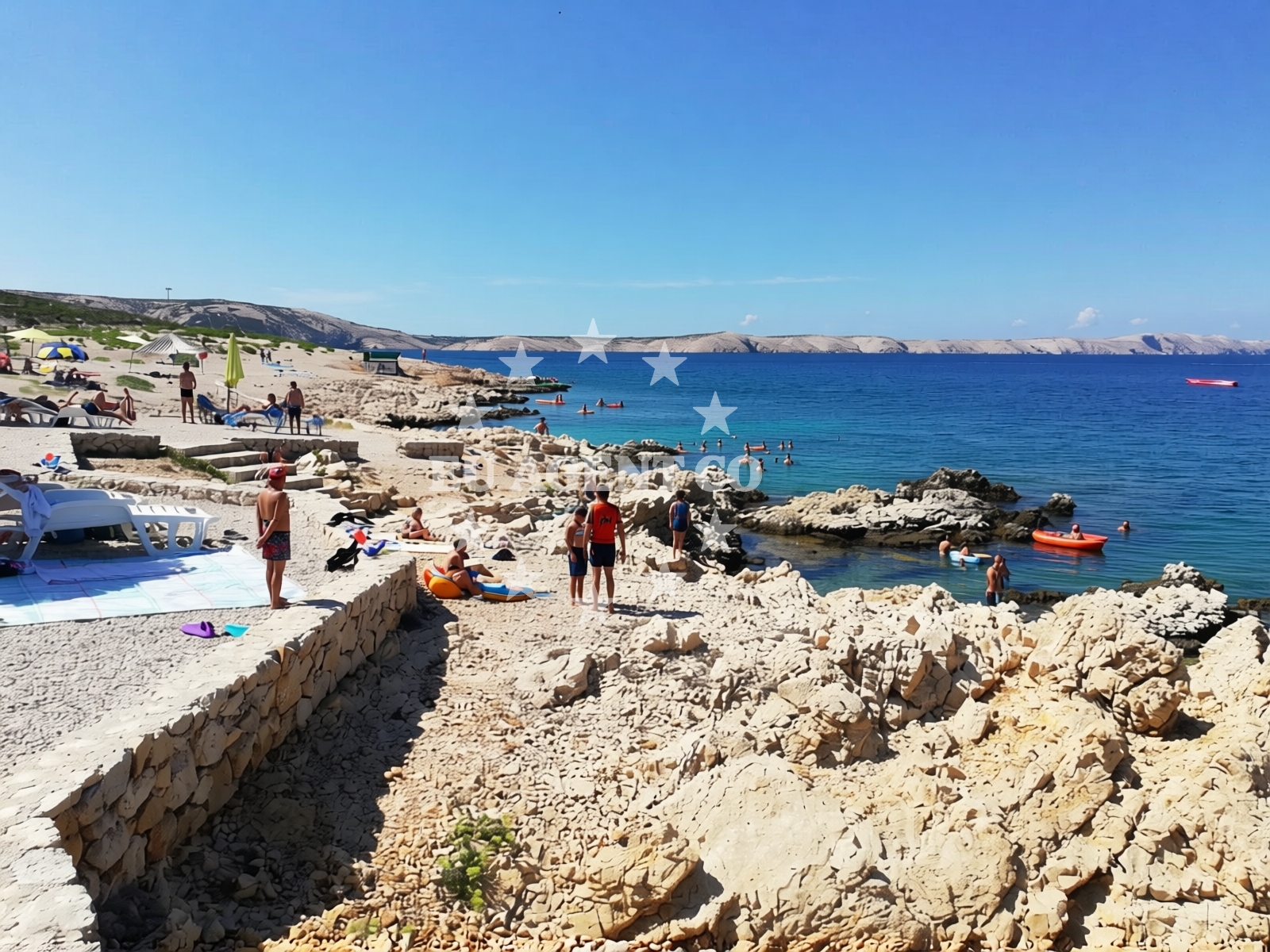 Overview of Jadra beach in Uljak 16, Stara Novalja