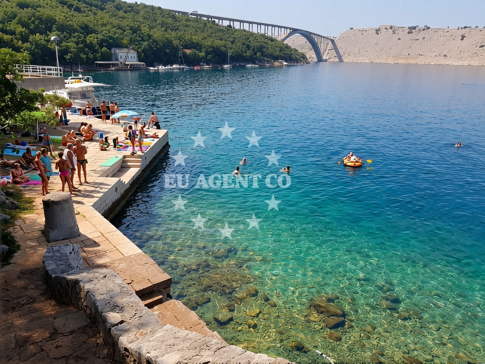 Overview of Jadranovo beach in Šiljevica, Jadranovo