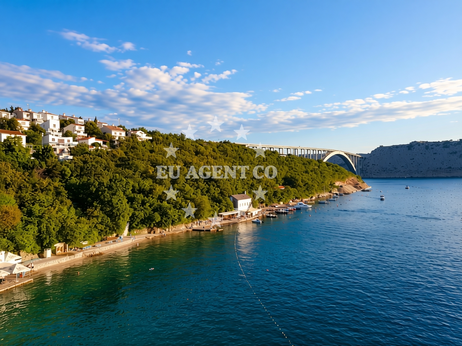 Beach facilities and surroundings at Jadranovo beach in Šiljevica, Jadranovo