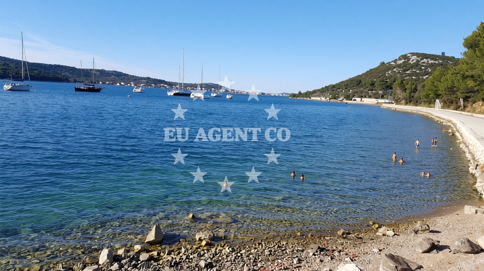 Overview of Jazina II beach in Ante Starcevica 140, Tisno