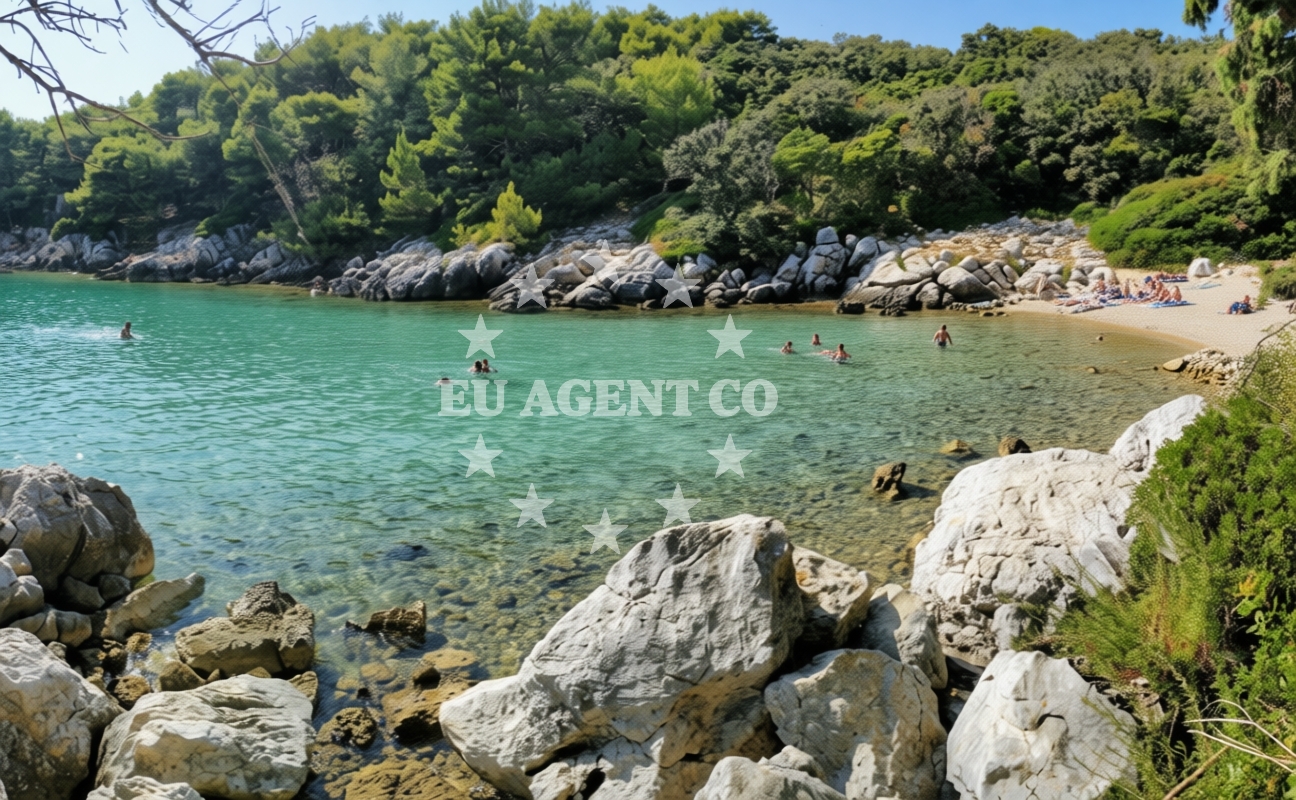 Additional view of Jelenovica beach in Kampor 99, Rab