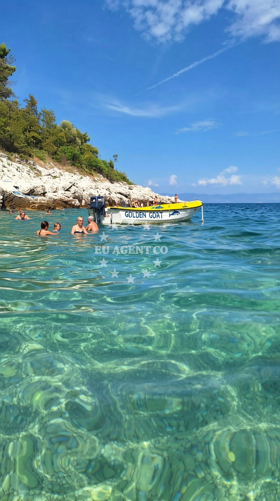 Shoreline and swimming area at Jelenscica beach in Špingaroli 3e, Martina