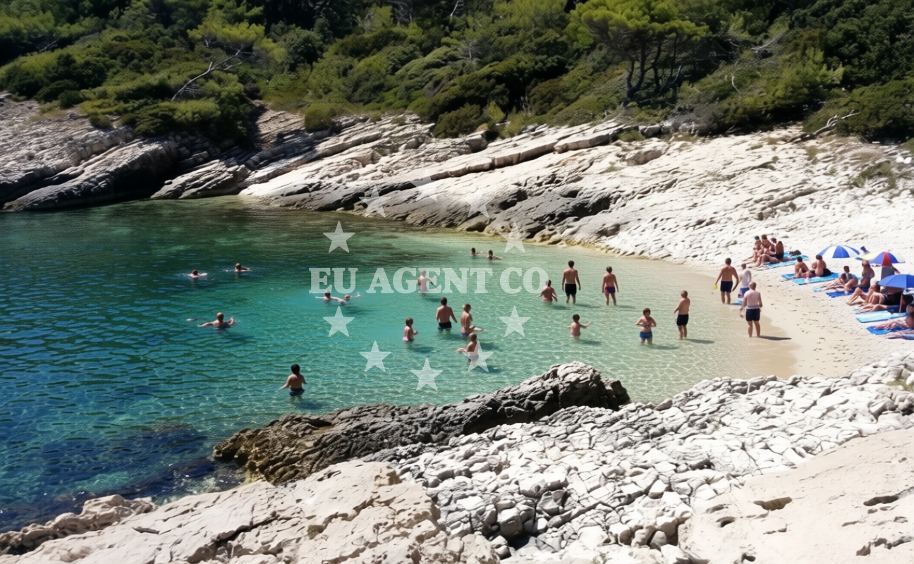 Additional view of Jugo beach in Zavalatica,333 Zavalatica, Zavalatica