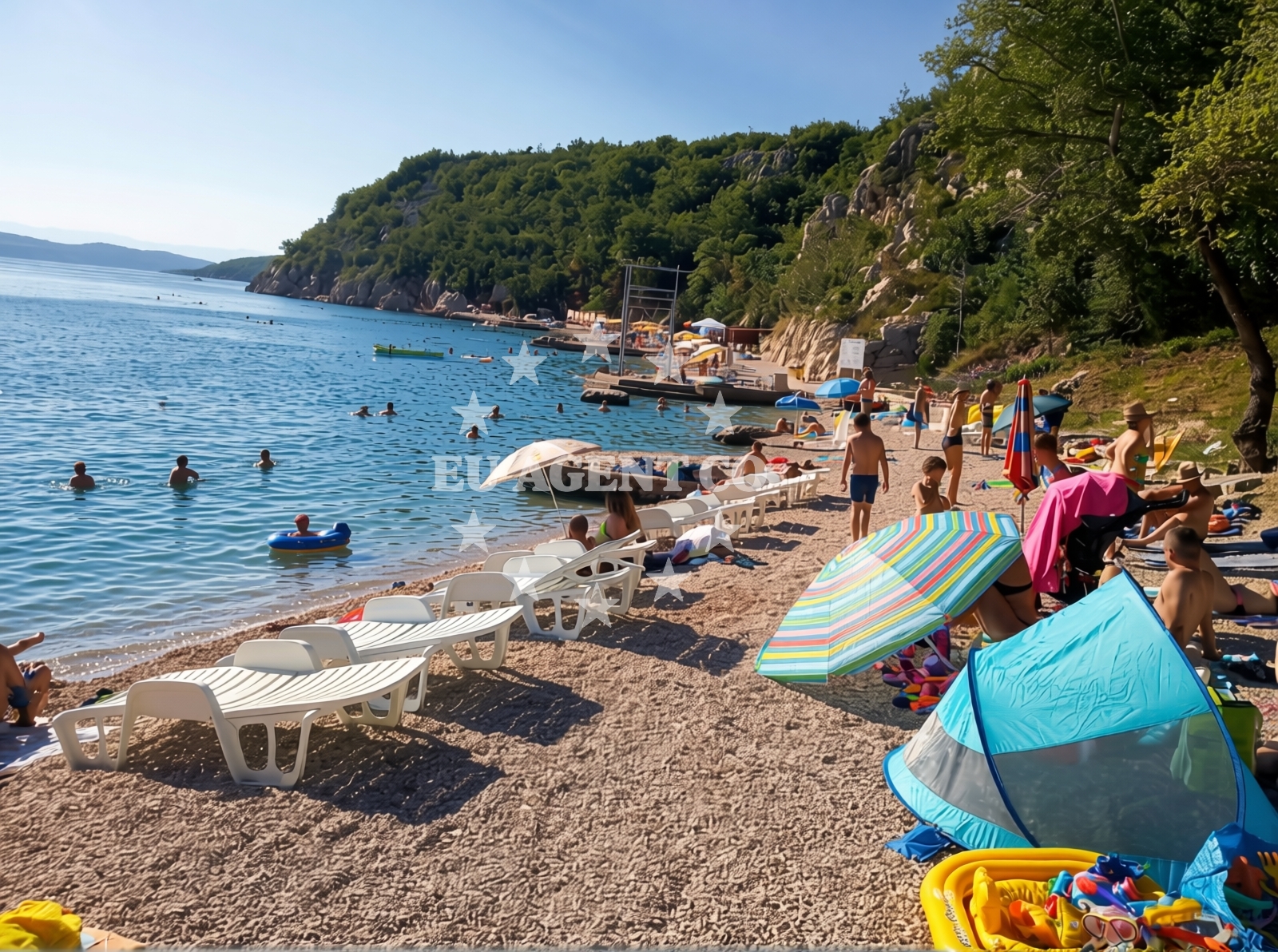 Sea and coastal view of Kacjak beach in Kačjak 83, Dramalj