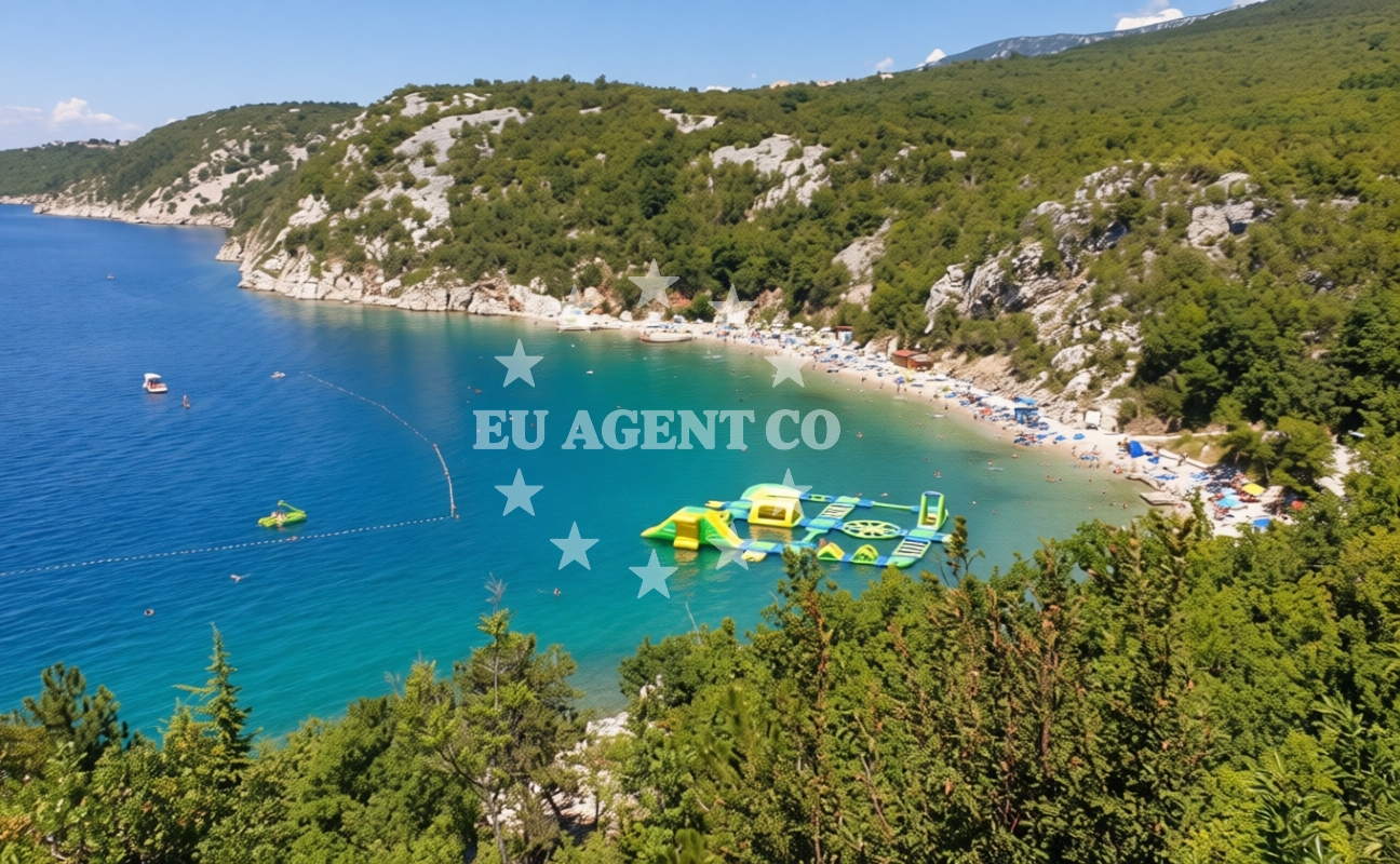 Additional view of Kacjak beach in Kačjak 83, Dramalj