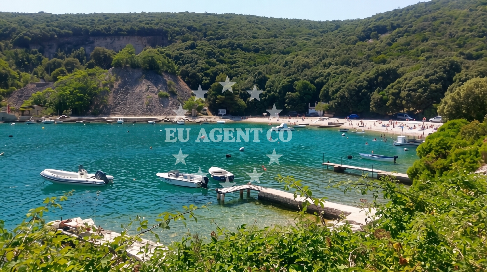 Shoreline and swimming area at Kalavojna beach in Luka Krnica b.b., Krnica