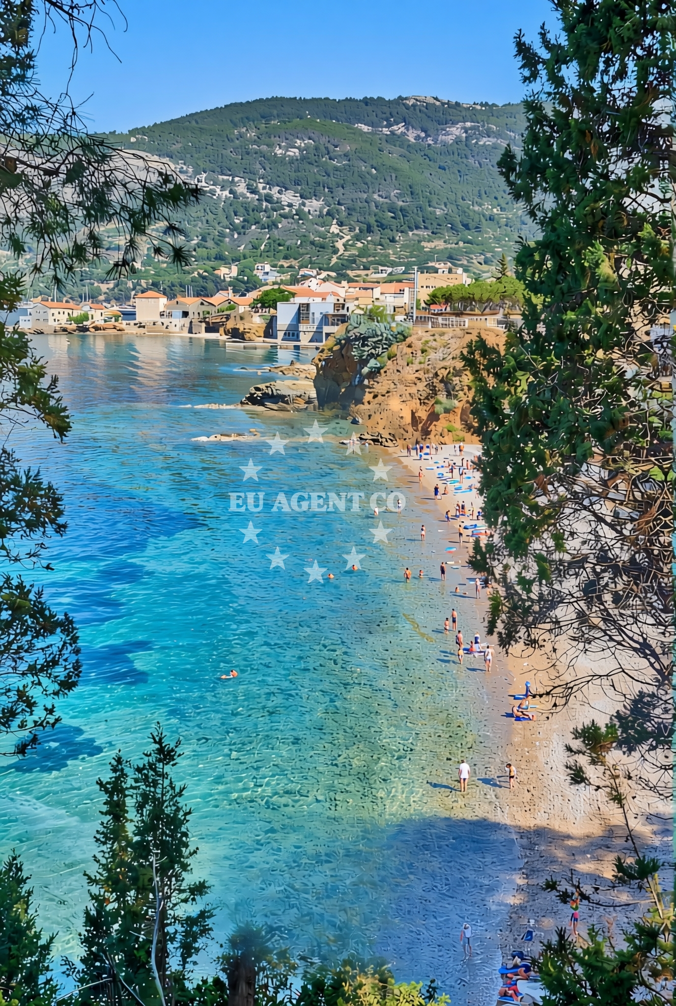 Additional view of Kamenica beach in Gurnji put 37, Komiža