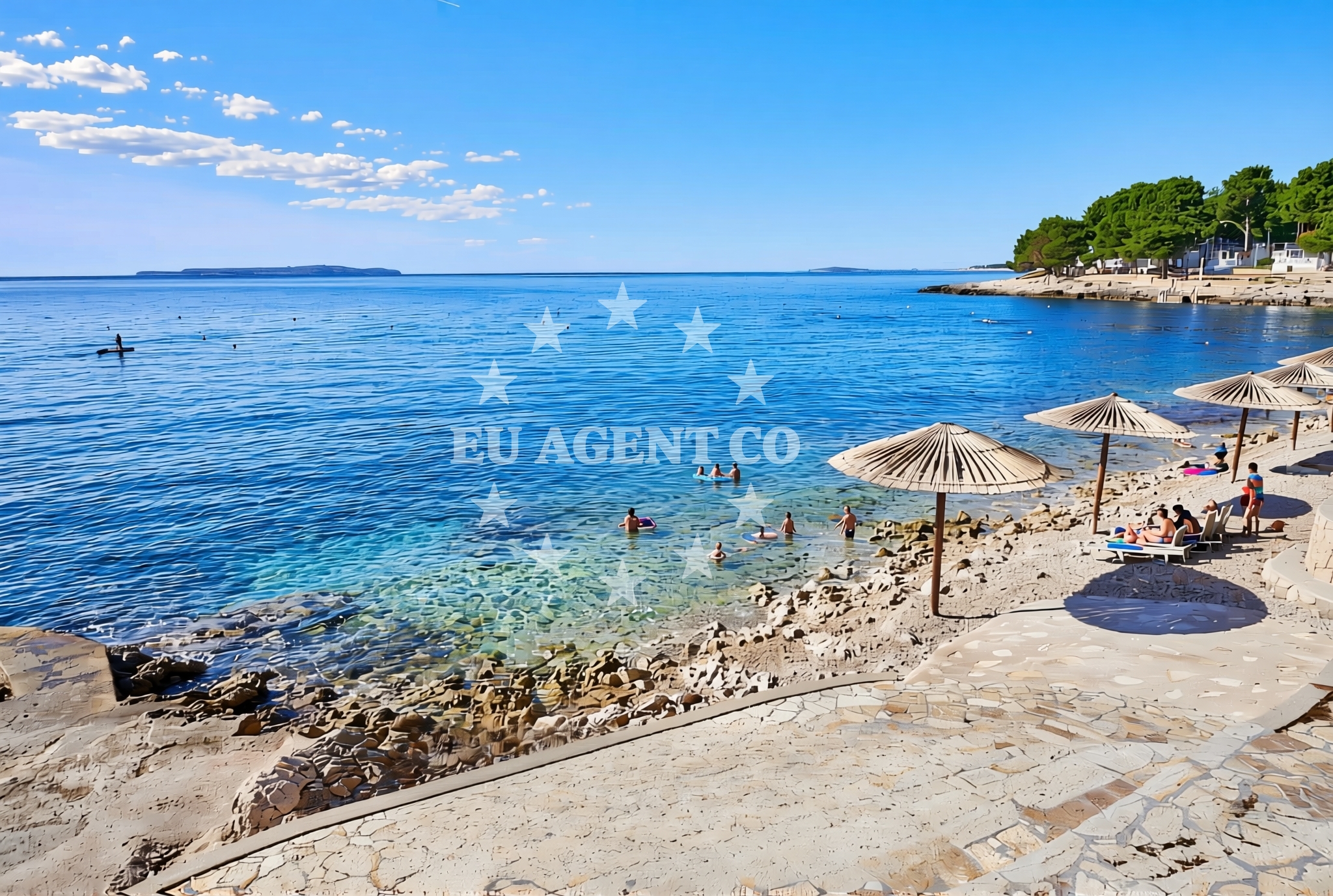 Shoreline and swimming area at Kamp Čikat, Mali Lošinj (Lošinj) Beach in Kamp Čikat