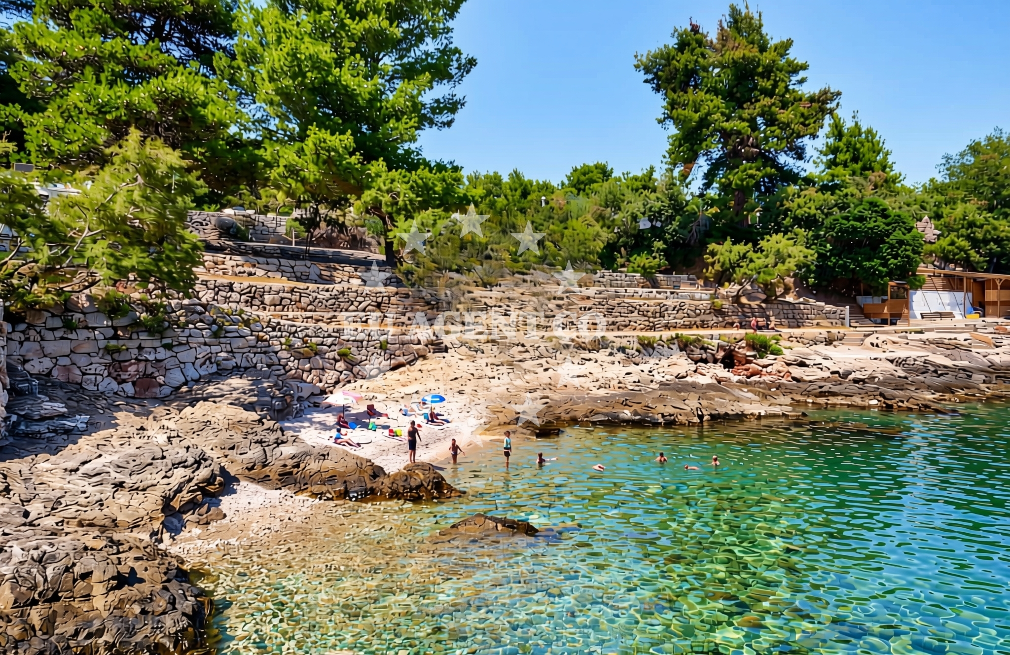 Overview of Kamp Mina, Jelsa (Hvar) Beach in Kamp Mina