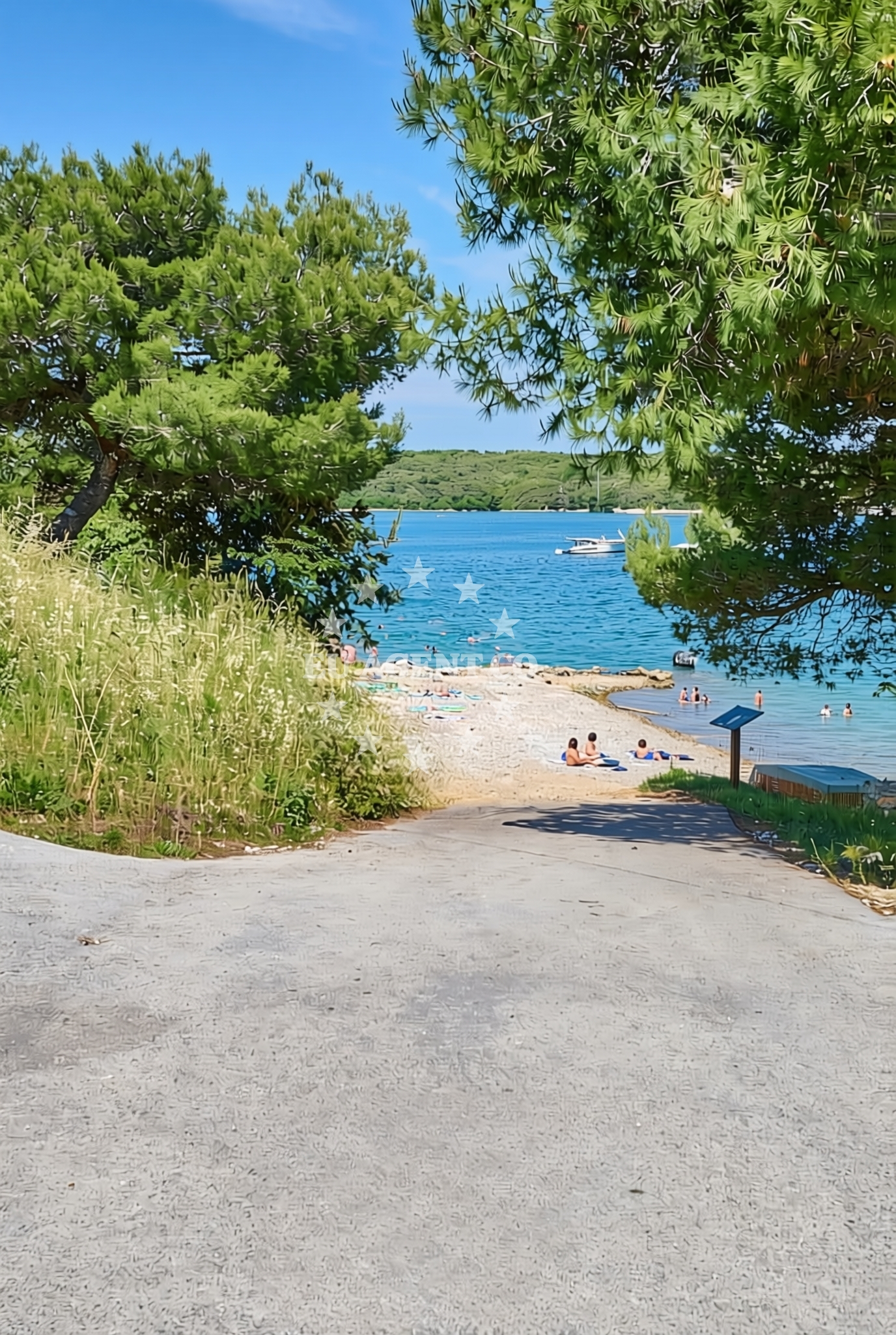 Additional view of Kanalić, Banjole Beach in Kanalić