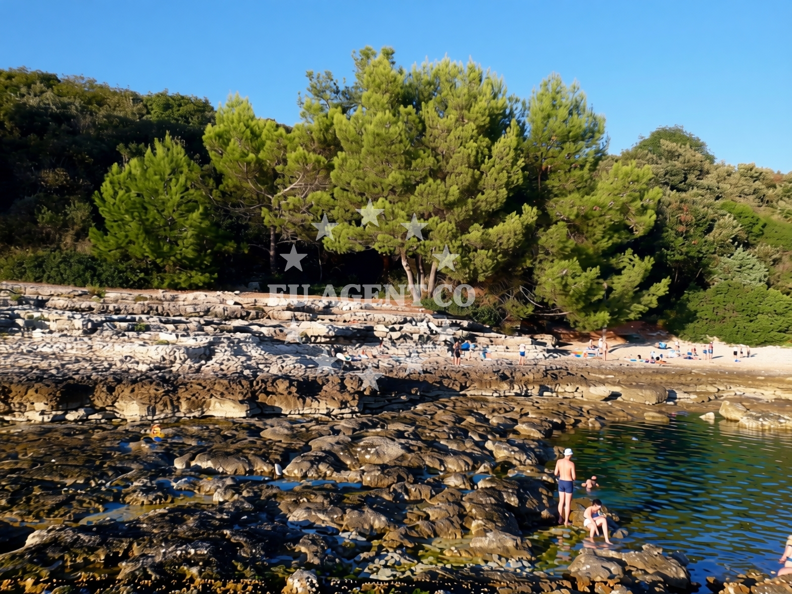 Additional view of Kanalic beach in Pelini ulica 2, Pula