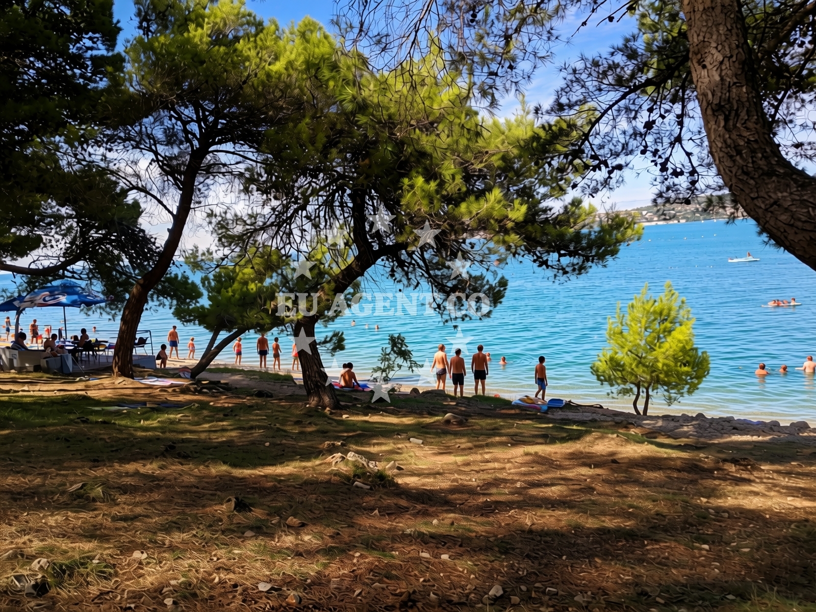 Beach facilities and surroundings at Kanegra beach in Kanegra 2, Umag