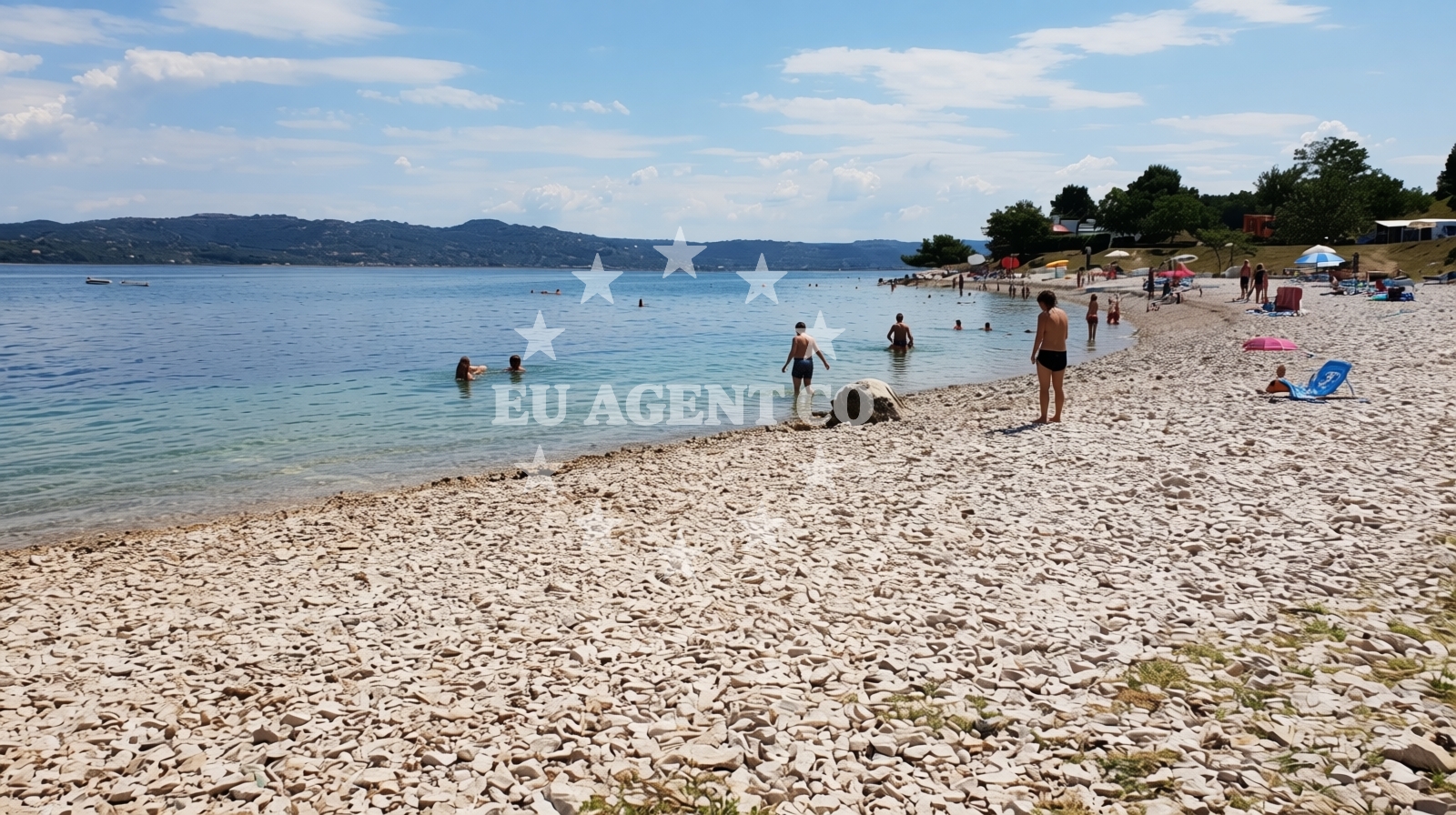 Overview of Kanegra beach II in Kanegra 2, Umag