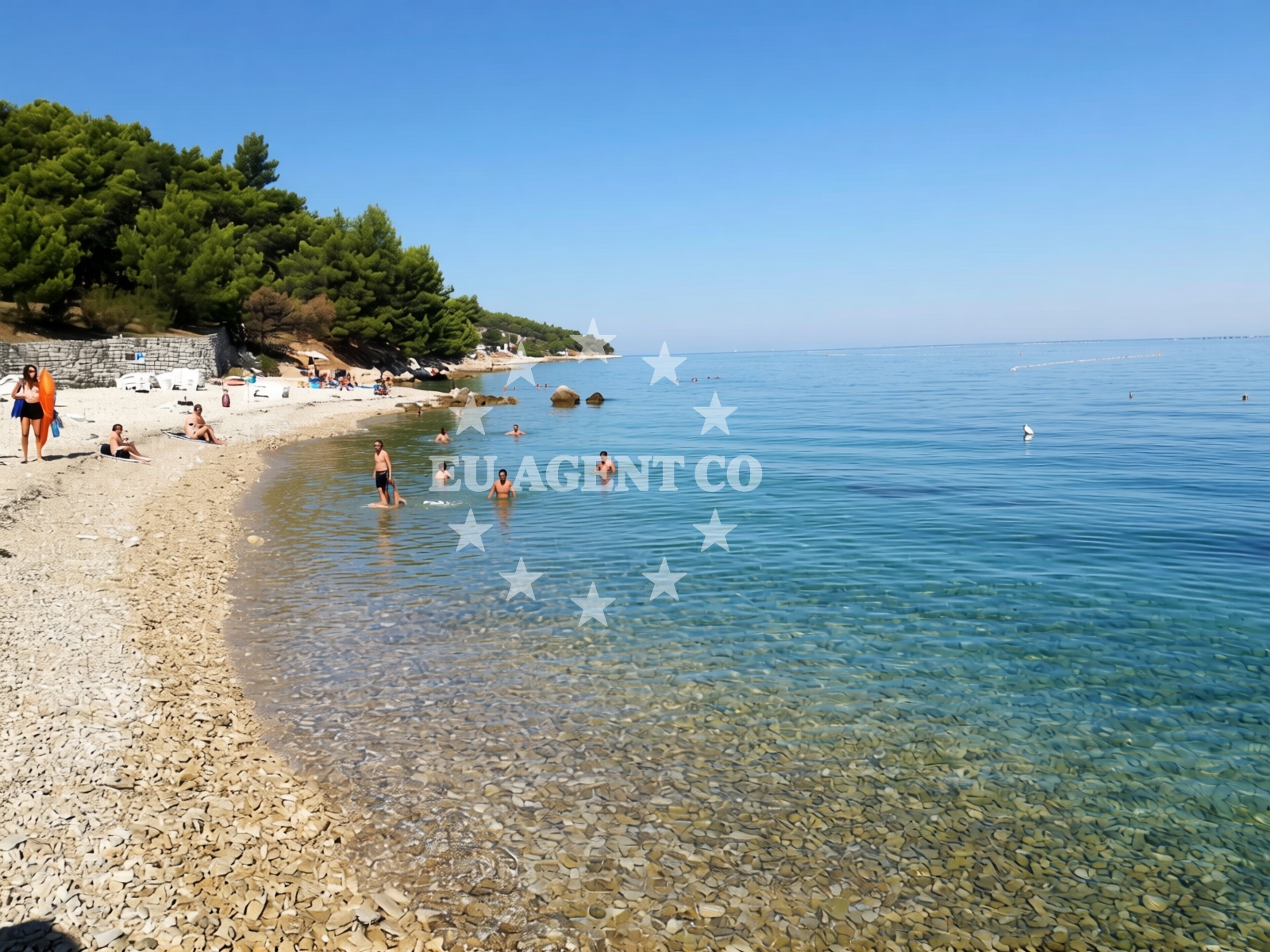 Sea and coastal view of Kanegra beach II in Kanegra 2, Umag