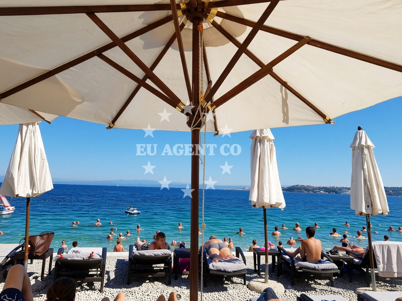 Additional view of Kanova beach