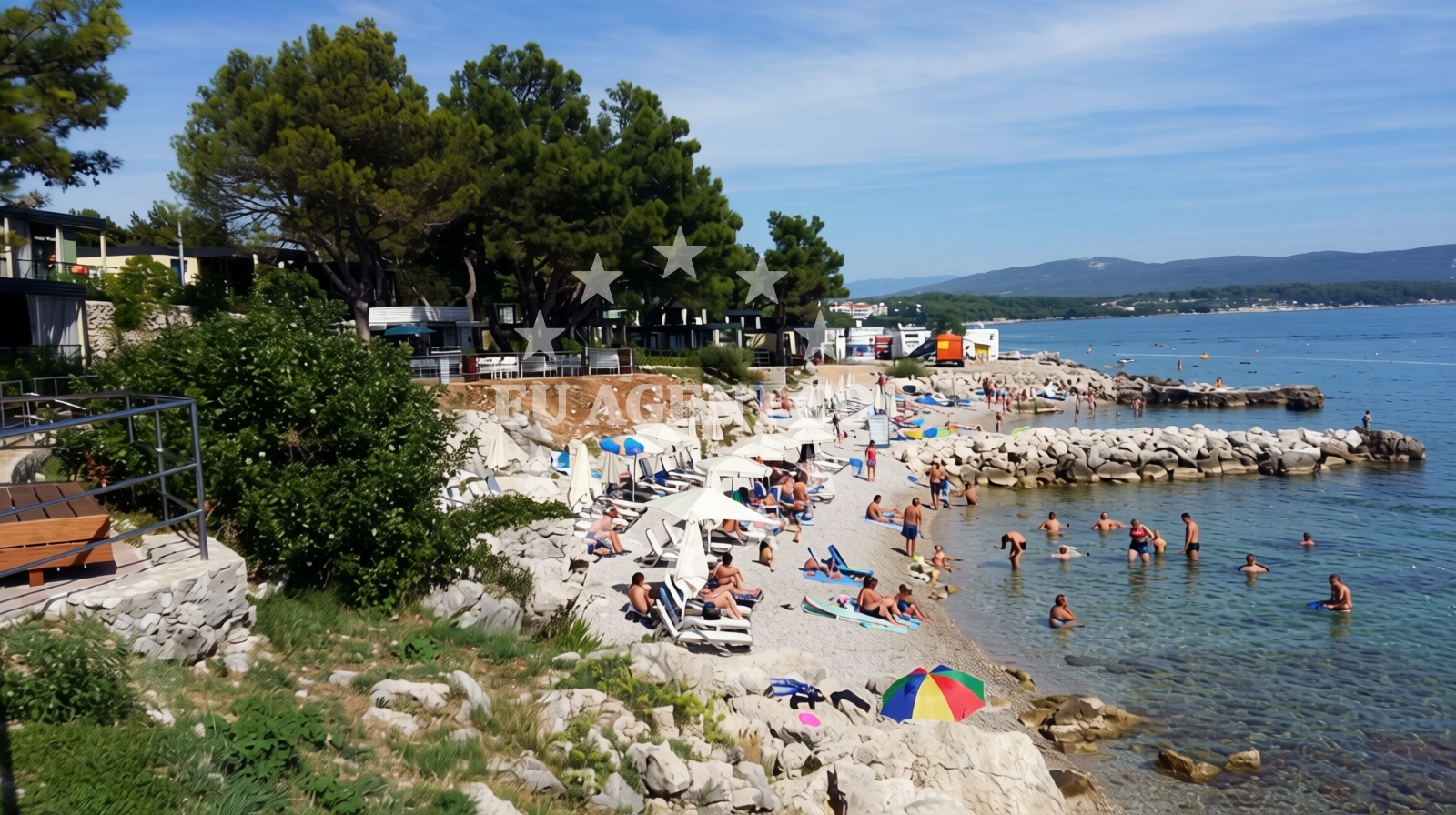 Overview of Karaka beach in 3 Ulica Braće Linardića, Krk