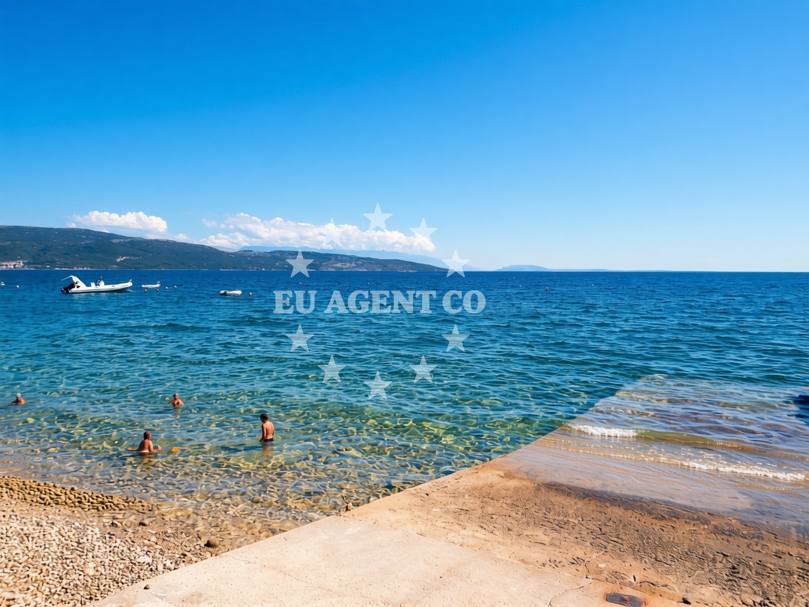 Sea and coastal view of Karaka beach in 3 Ulica Braće Linardića, Krk