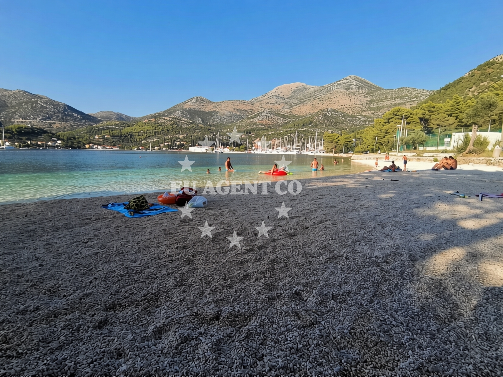 Shoreline and swimming area at Karmelska beach in Banja 1, Slano
