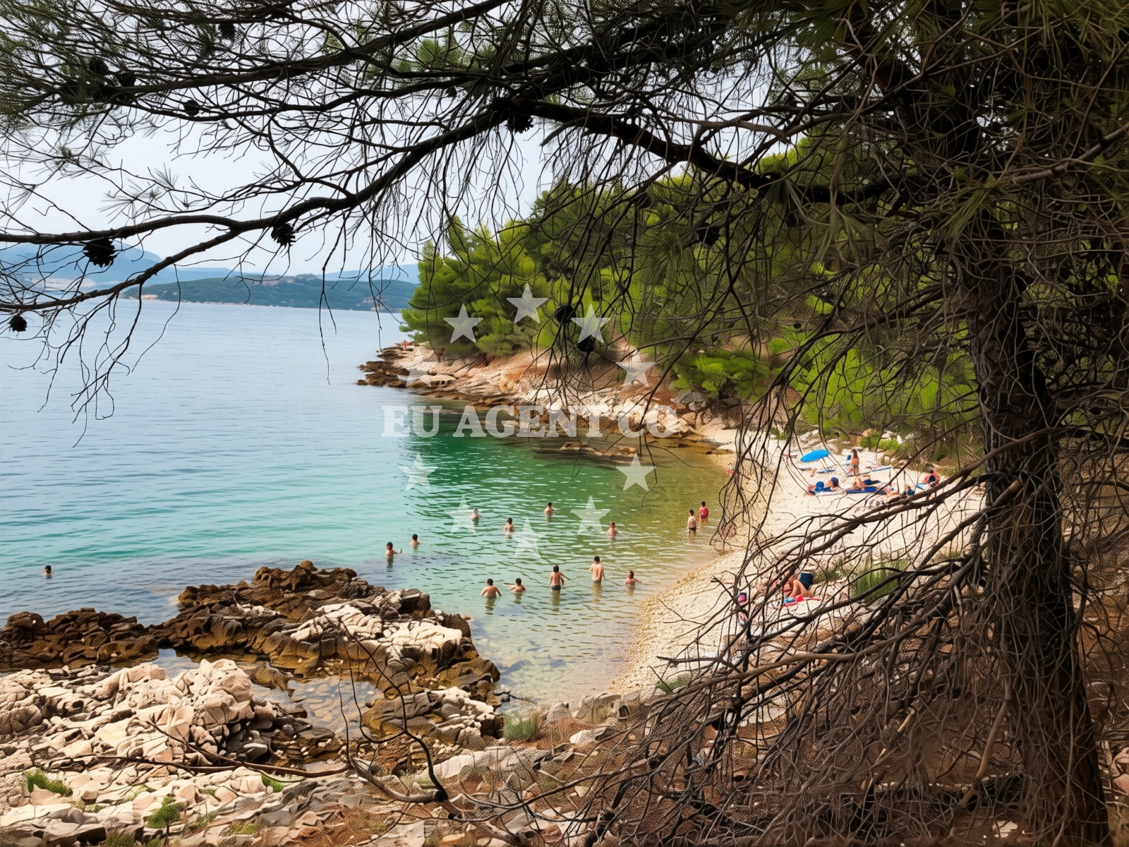 Additional view of Karyna beach in Zvonimirova obala 96, Slatine