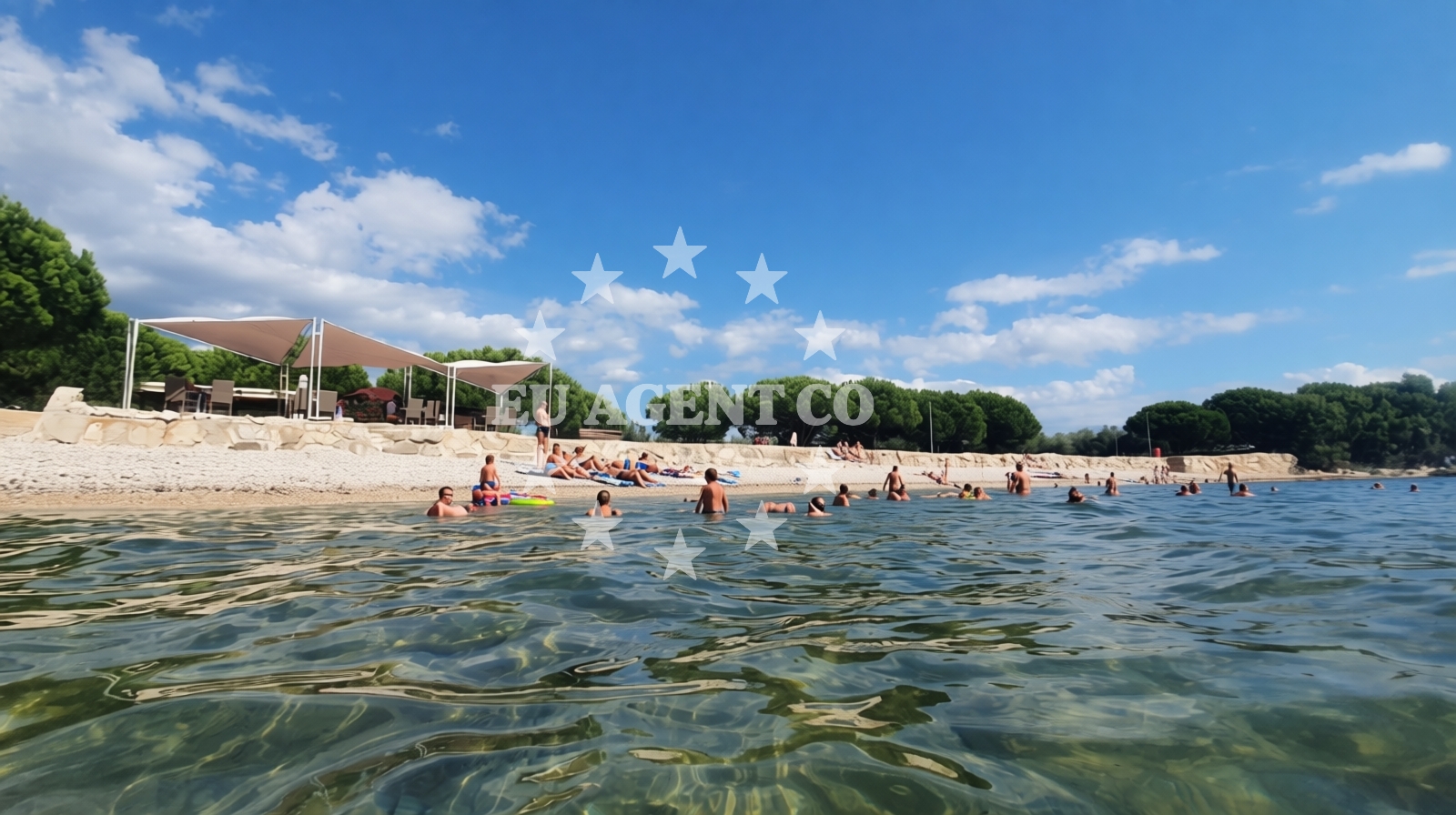 Beach facilities and surroundings at Kastanija beach in Kastanija 1, Novigrad Istria