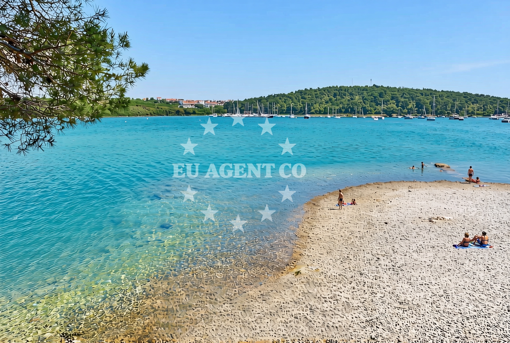 Beach facilities and surroundings at Kaštanjež, Banjole Beach in Kaštanjež