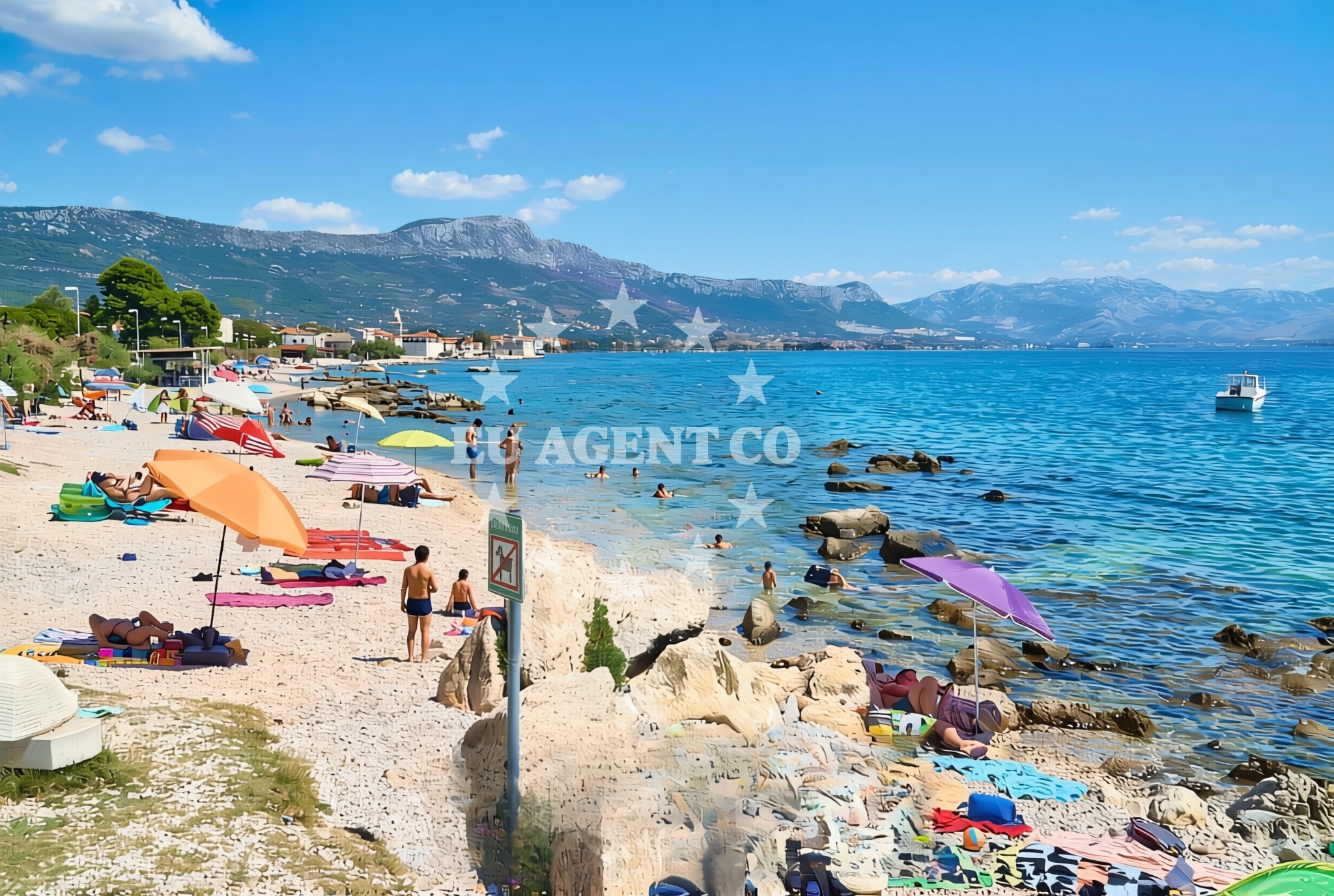 Beach facilities and surroundings at Kaštel Štafilić: beaches and coves (12) in Kaštel Štafilić