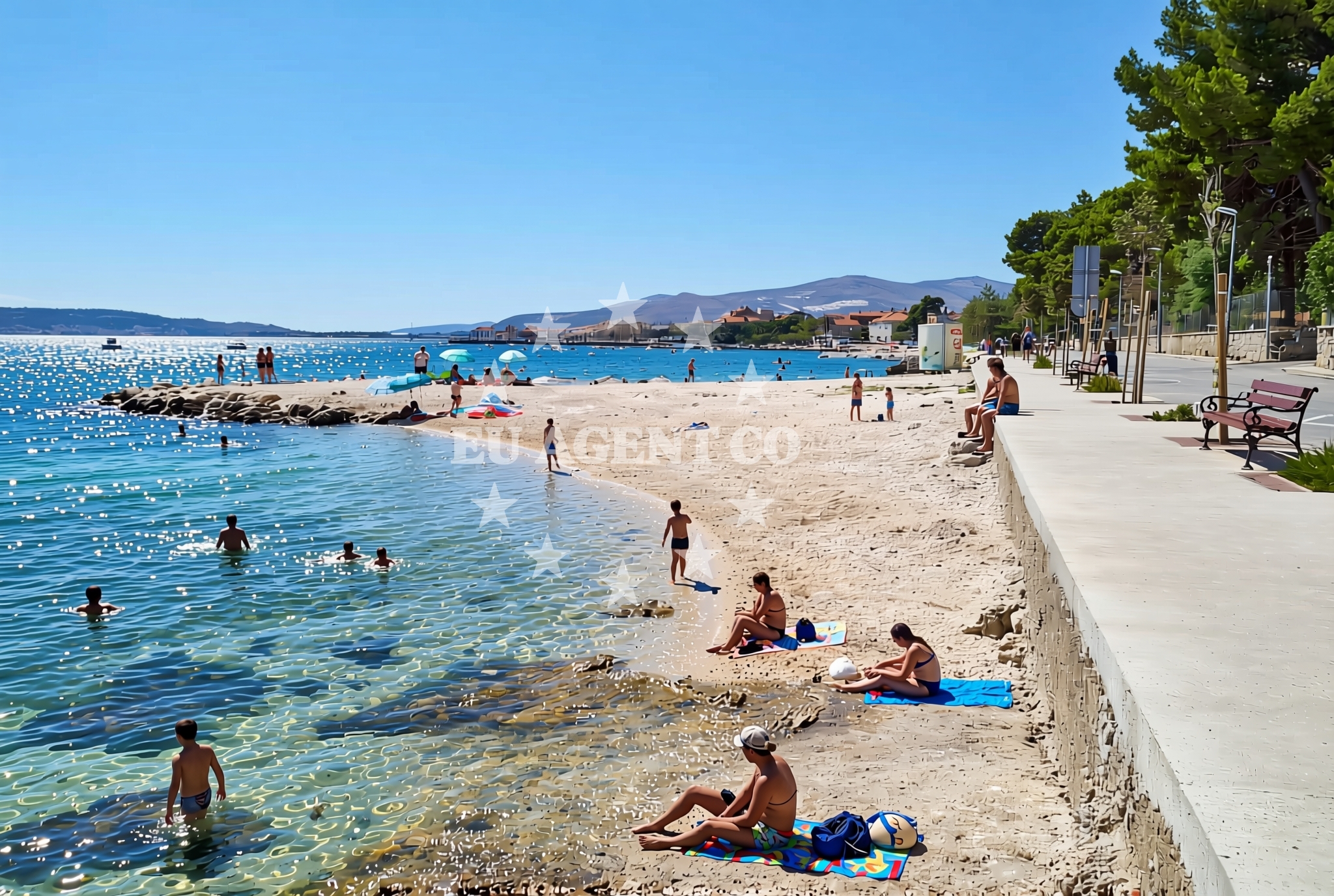 Overview of Kaštel Stari: beaches and coves (4) in Kaštel Stari