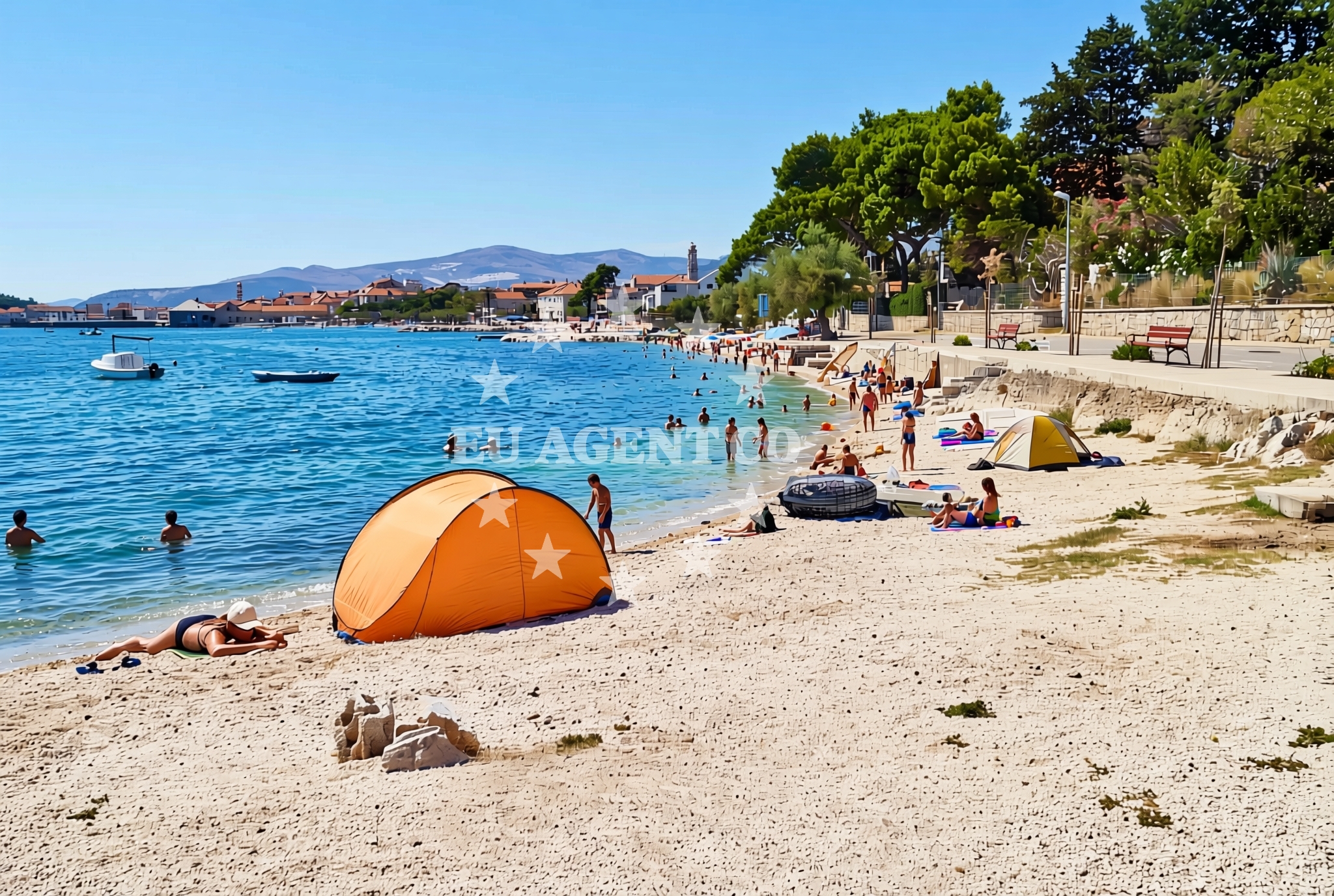 Beach facilities and surroundings at Kaštel Stari: beaches and coves (4) in Kaštel Stari