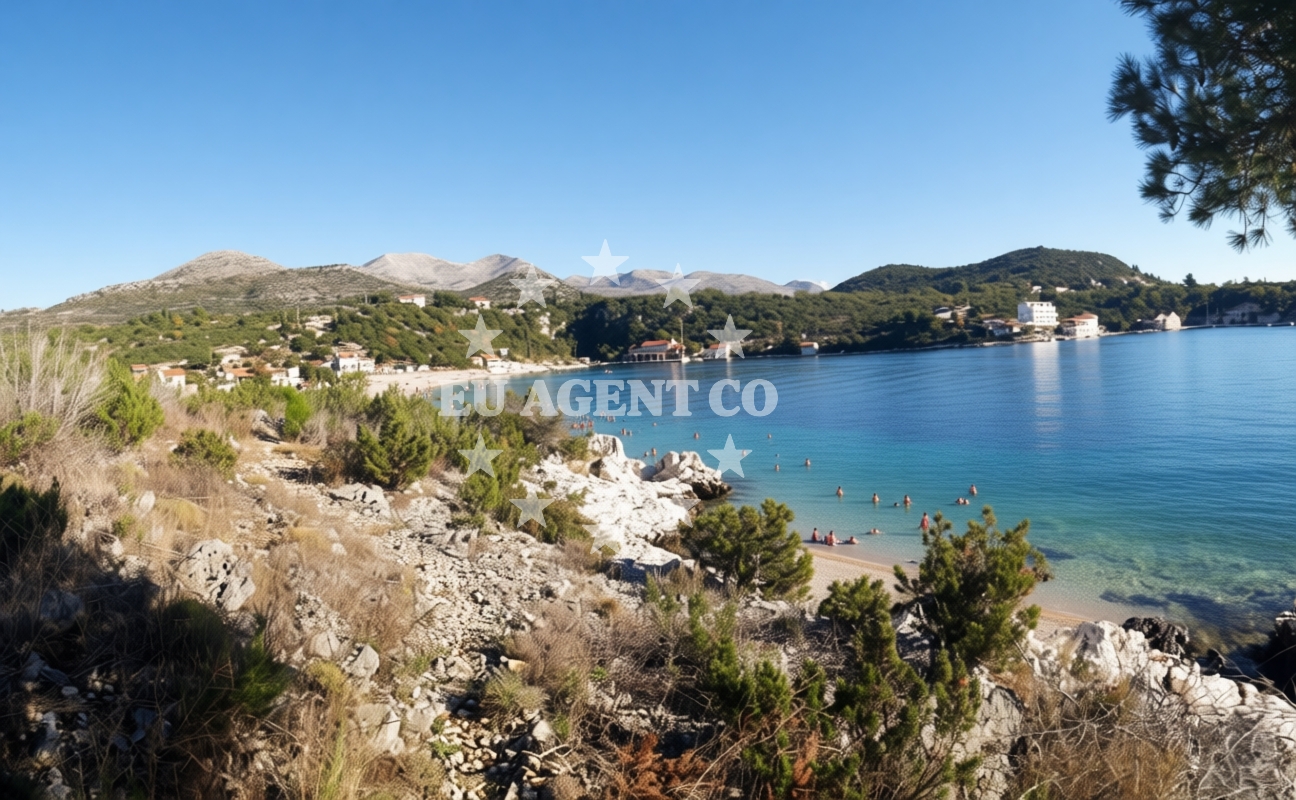 Sea and coastal view of Katarina's beach in Banići 47, Banići