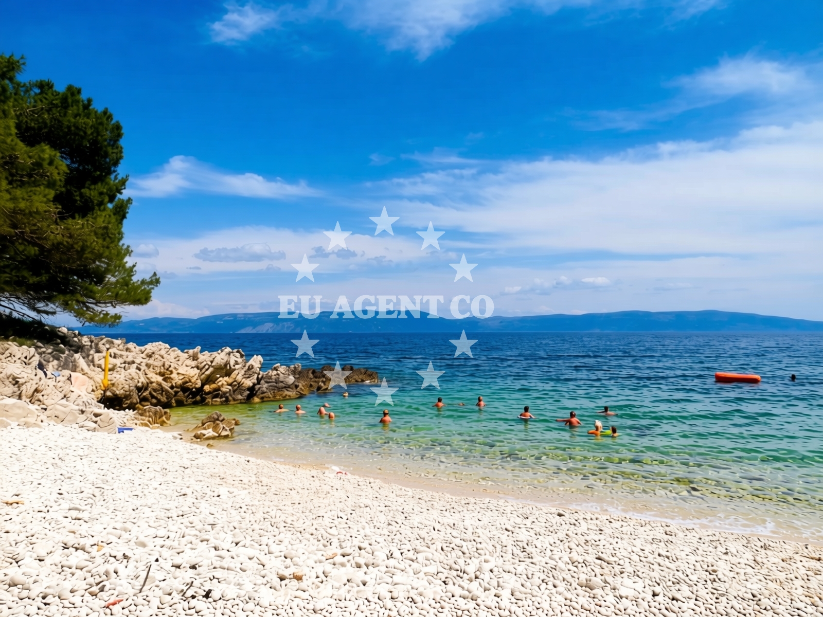 Shoreline and swimming area at Kiefernbucht in Ravni 5 I, Ravni, Labin