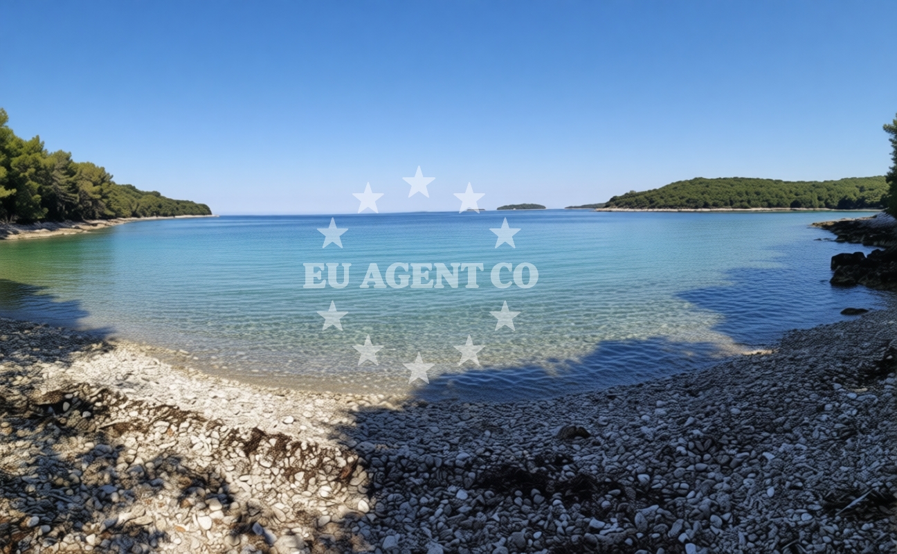 Additional view of Knez beach in Monsena 1, Rovinj