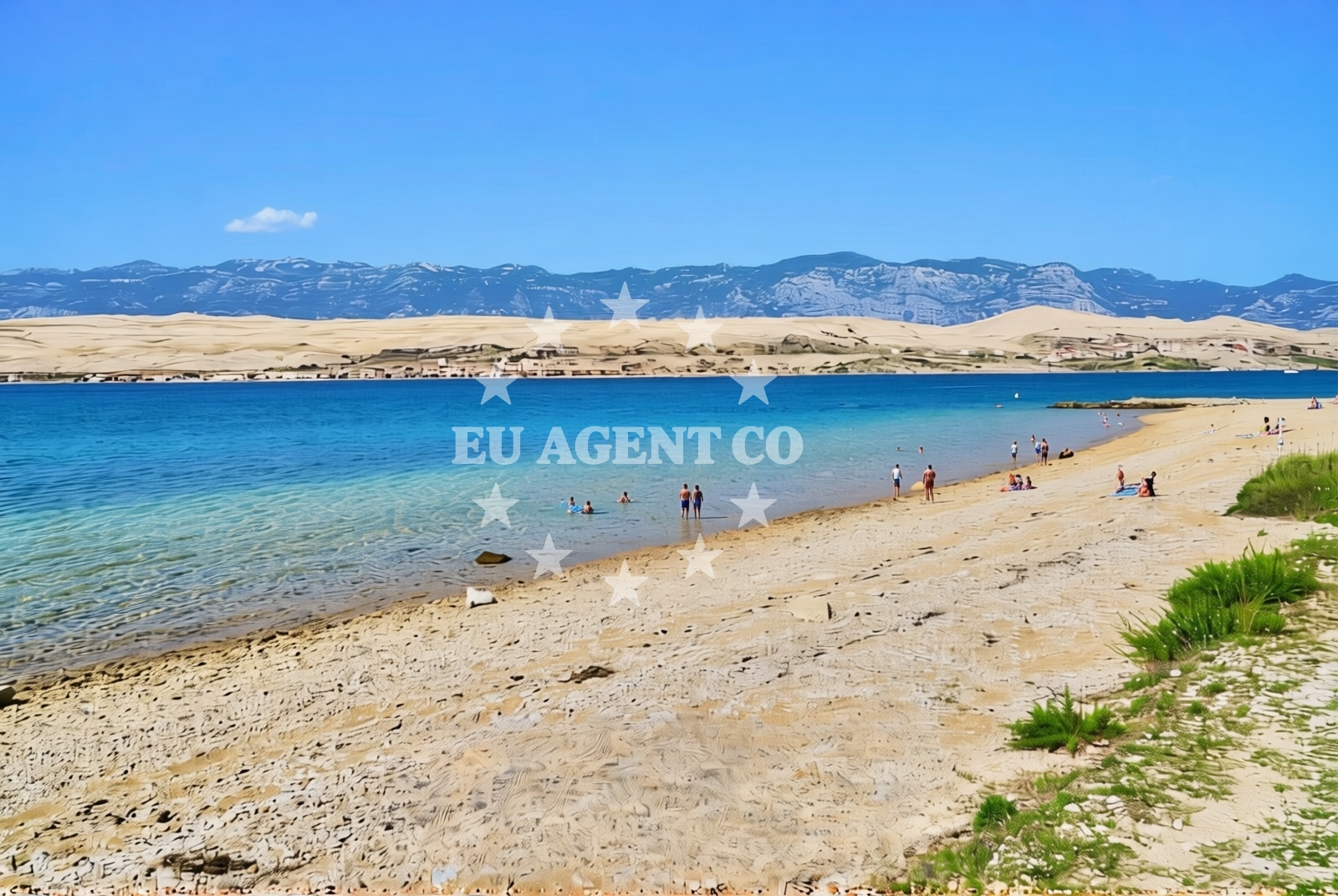 Beach facilities and surroundings at Kolan (Pag): beaches and coves (13) in Kolan (Pag)