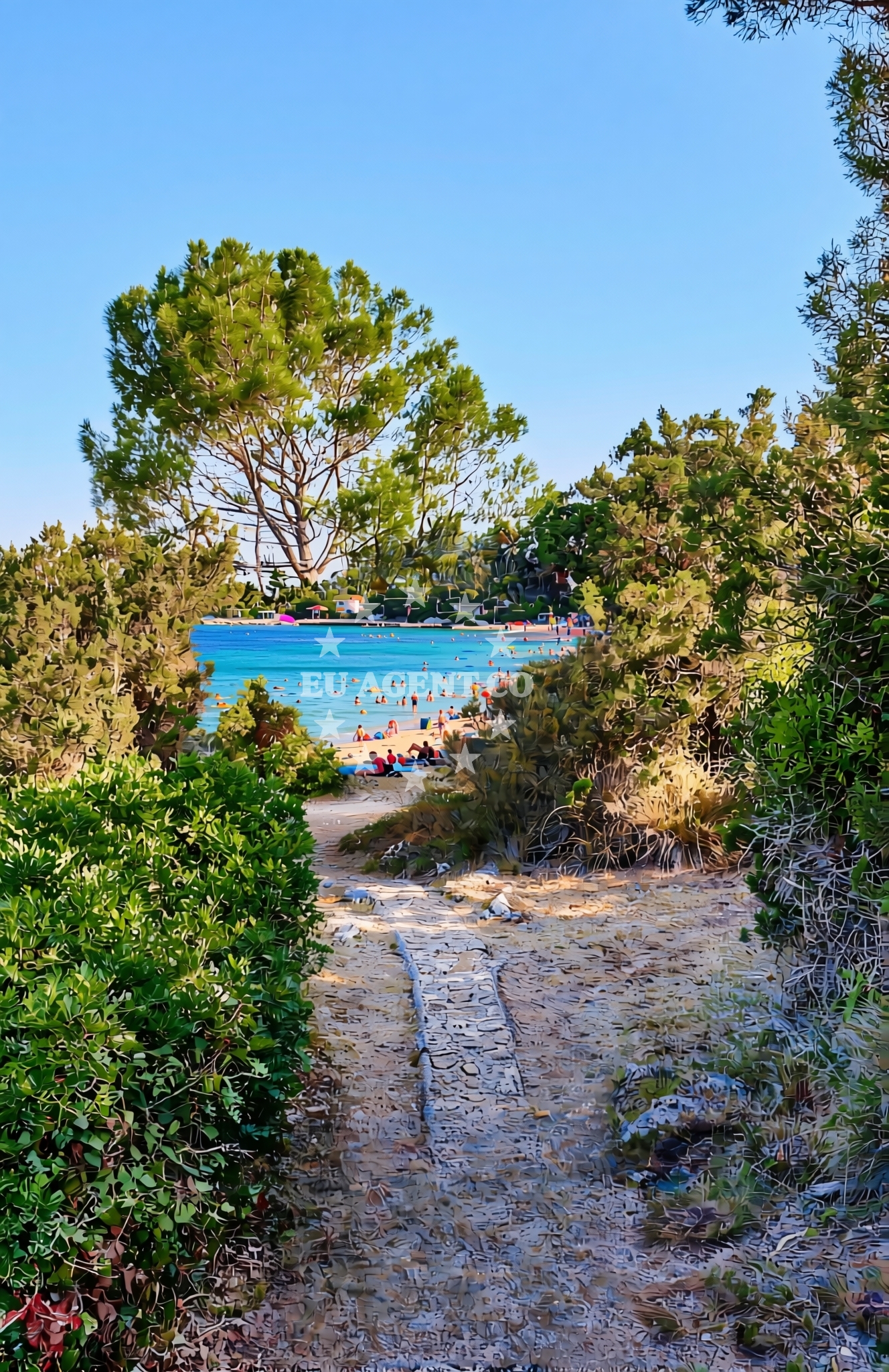 Beach facilities and surroundings at Kolo (FKK), Nerezine (Lošinj) Beach in Kolo (FKK)