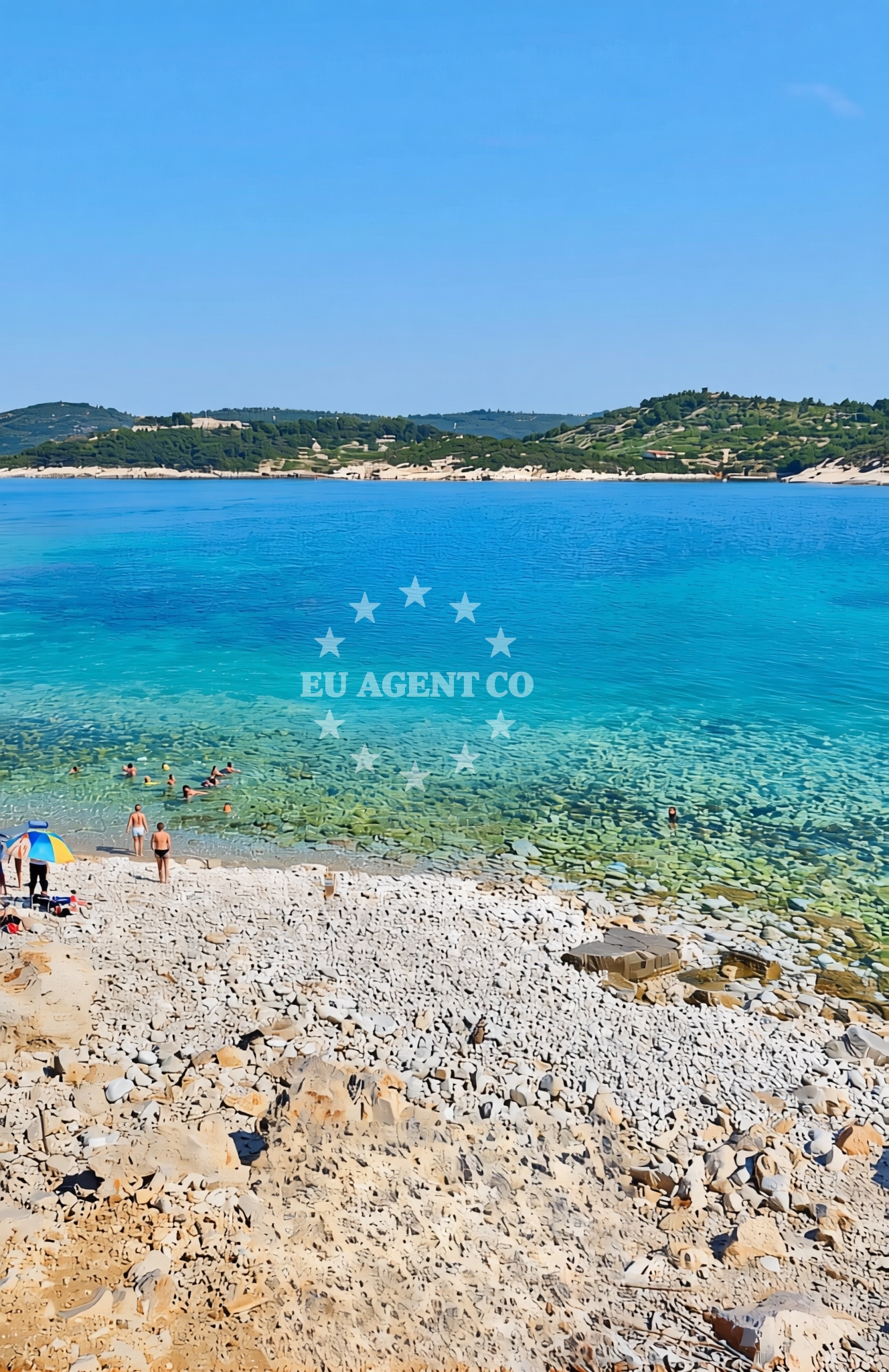 Additional view of Komarca beach in Parja bb, Uvala Parja, Vis